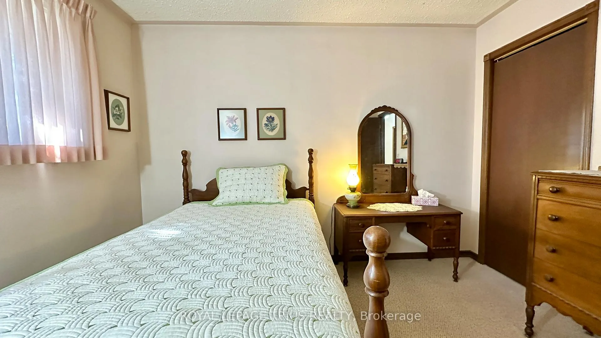 Photo 15 of 63 Lee Avenue, Norfolk, Simcoe — HOMEH