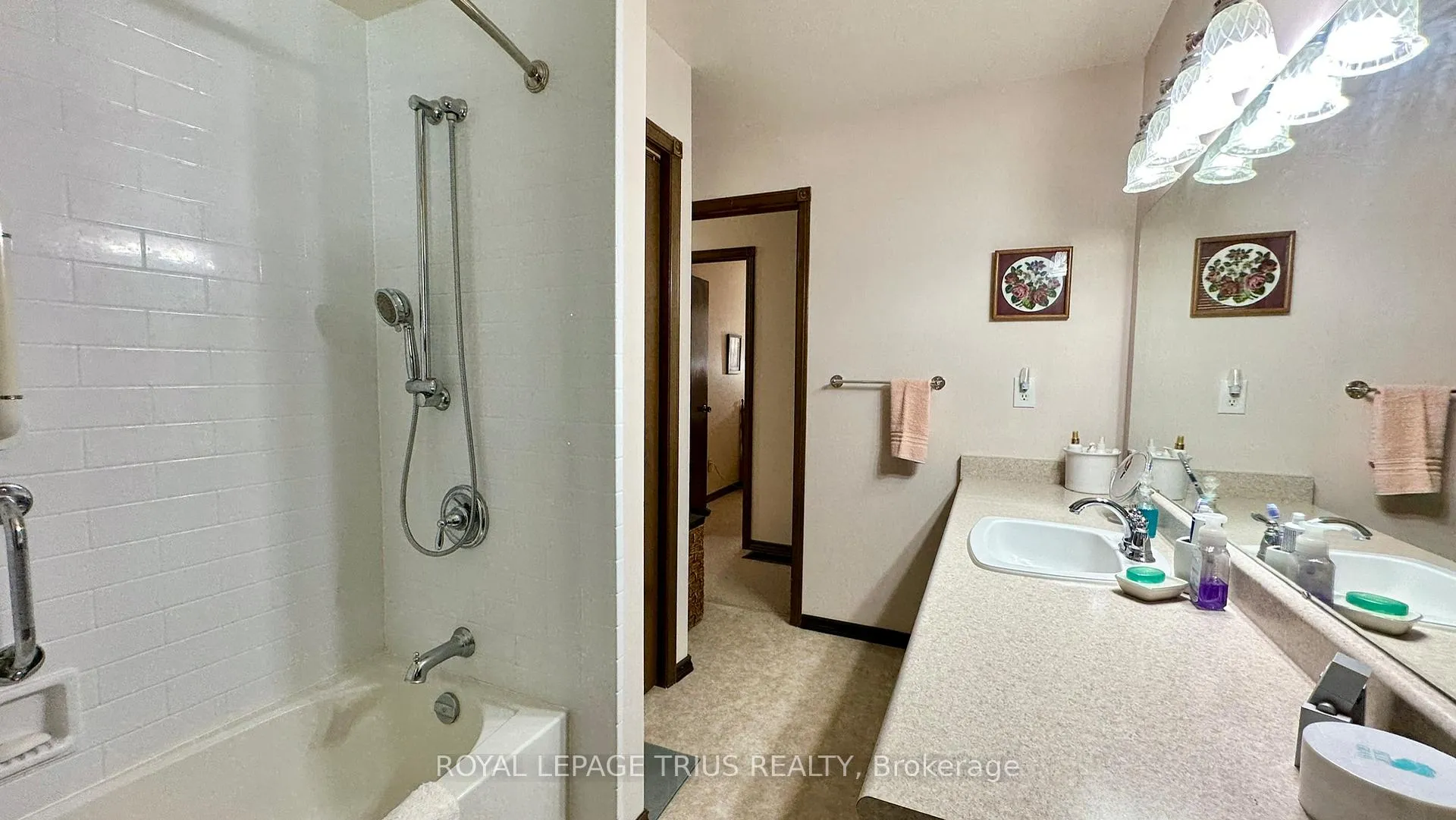 Photo 18 of 63 Lee Avenue, Norfolk, Simcoe — HOMEH