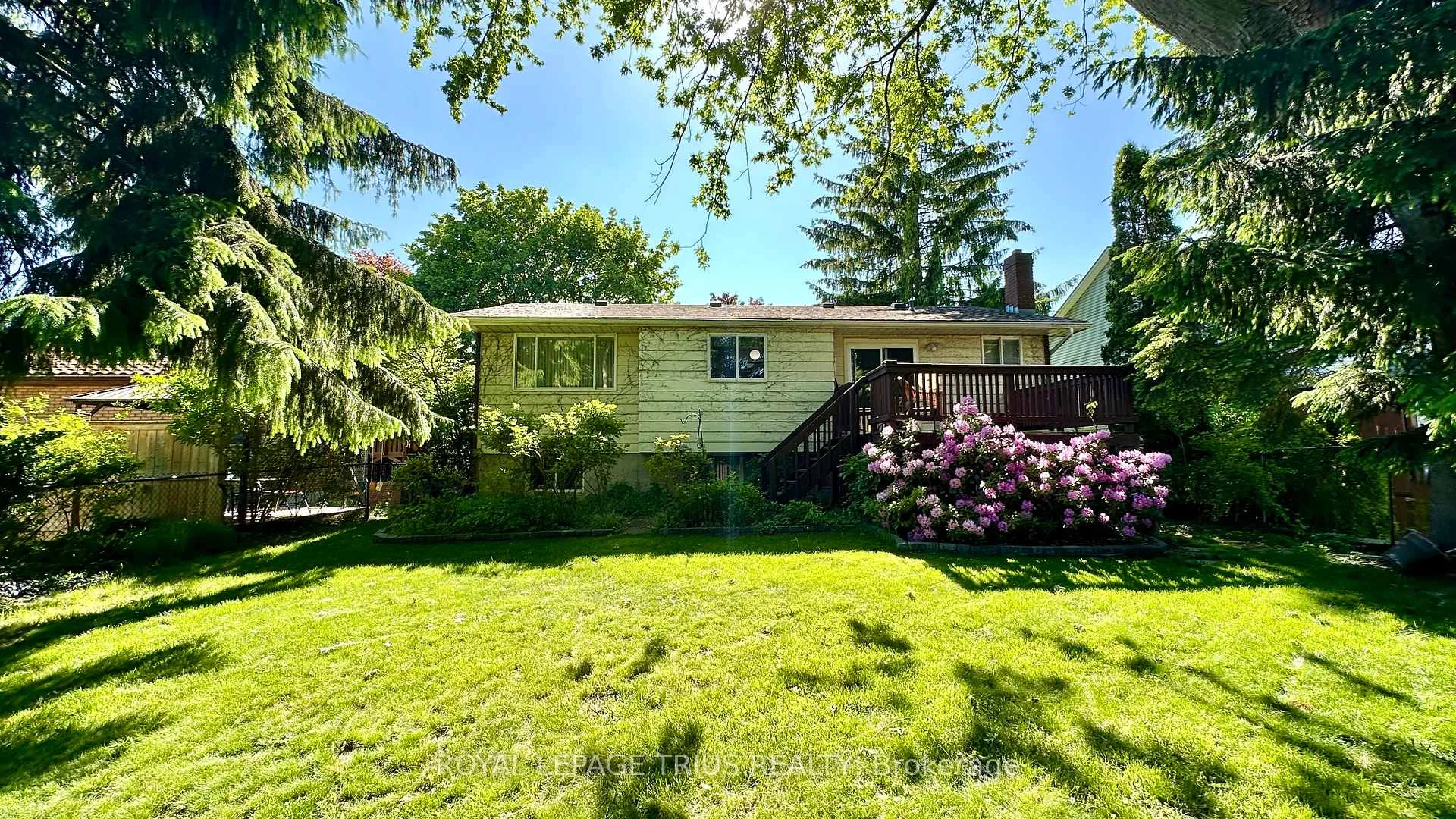 Photo 24 of 63 Lee Avenue, Norfolk, Simcoe — HOMEH
