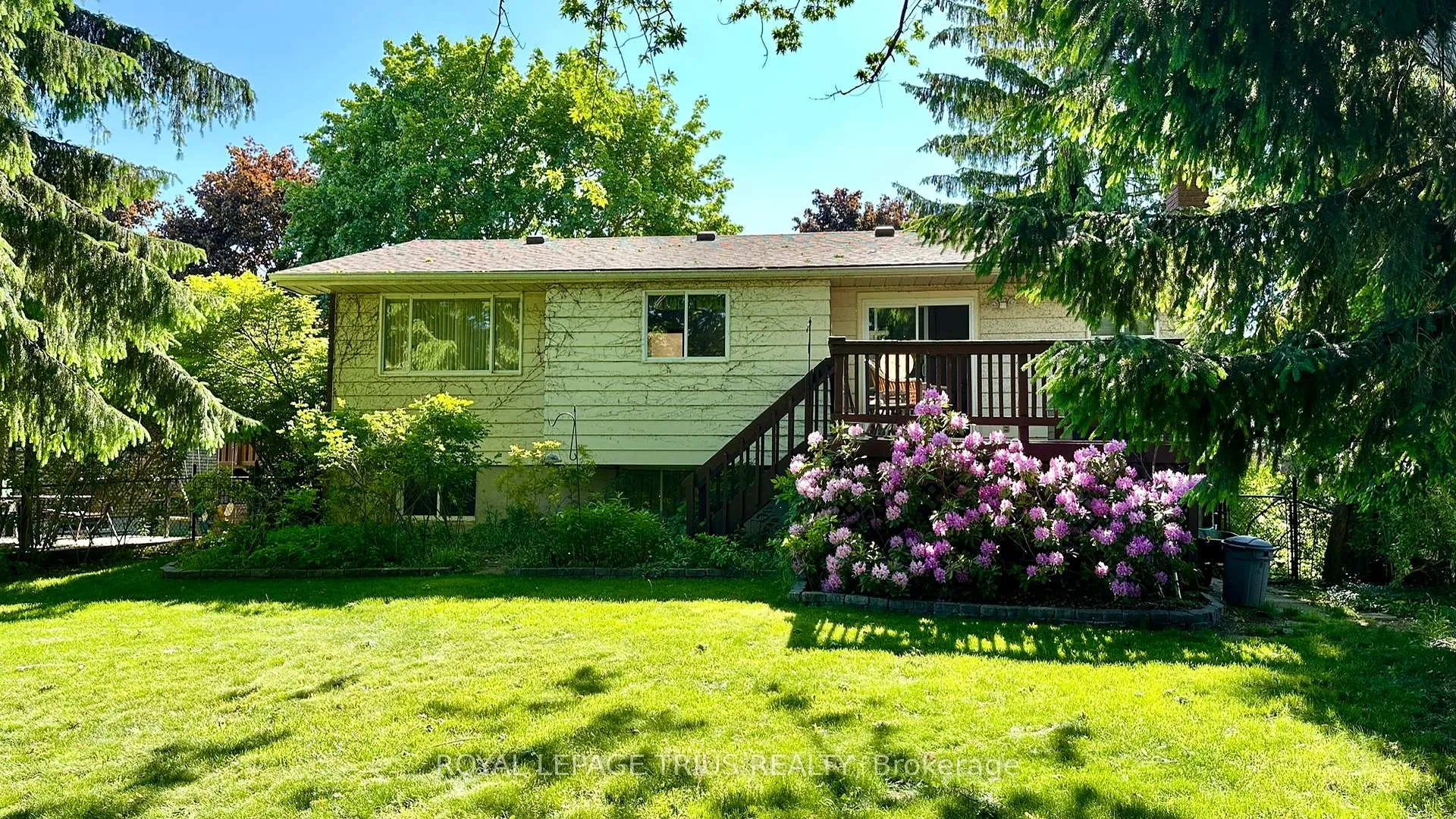 Photo 25 of 63 Lee Avenue, Norfolk, Simcoe — HOMEH