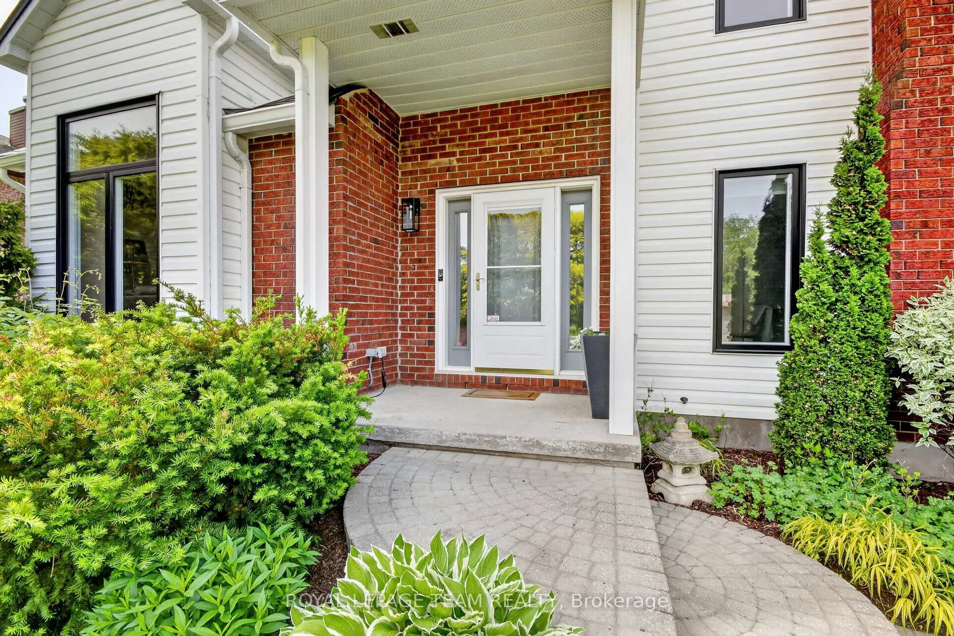 Photo 3 of 7116 Quinnfield Way, Ottawa, Greely — HOMEH