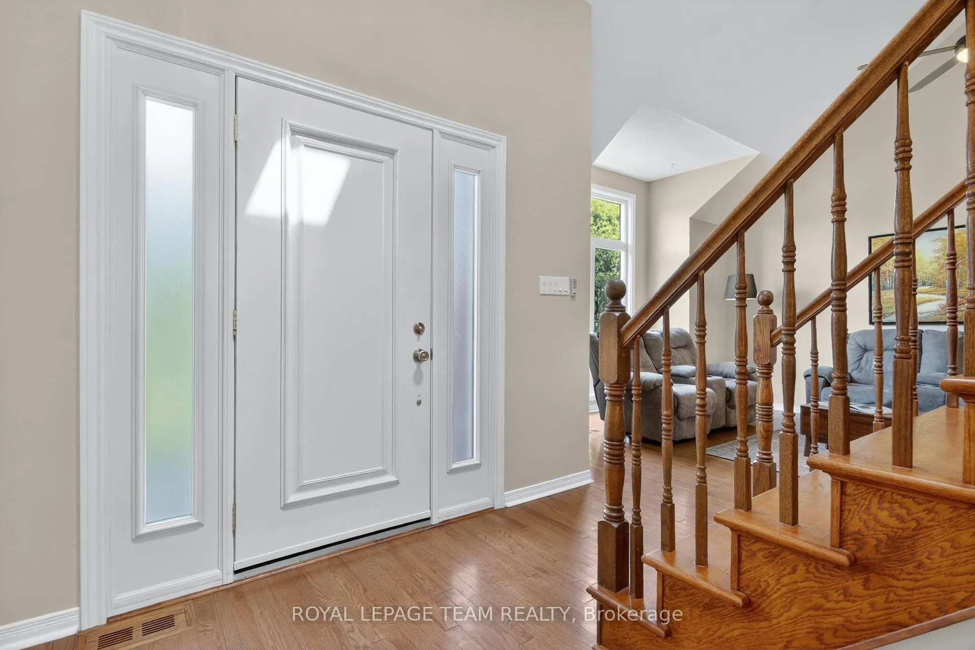 Photo 5 of 7116 Quinnfield Way, Ottawa, Greely — HOMEH