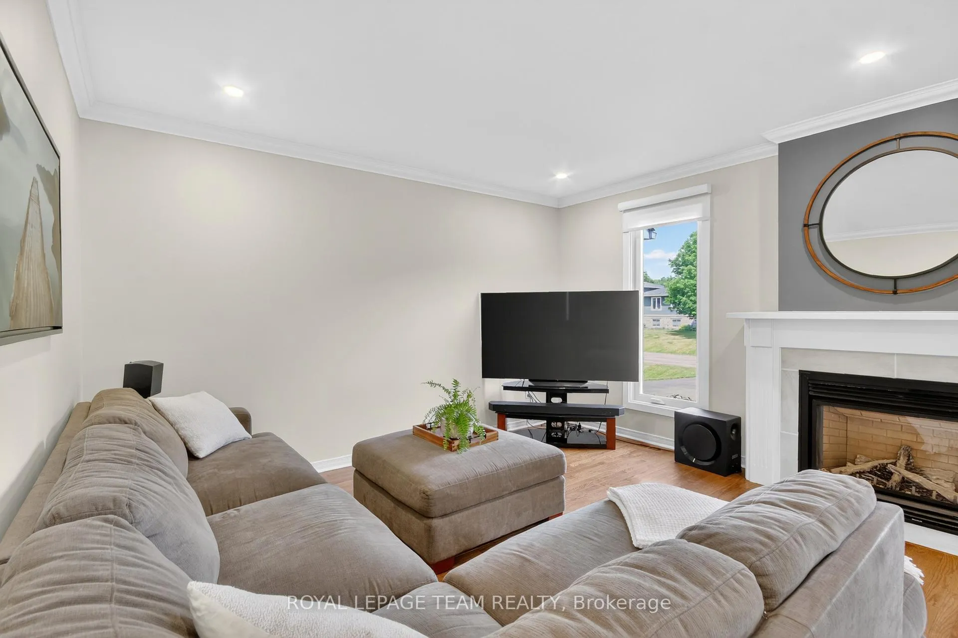 Photo 15 of 7116 Quinnfield Way, Ottawa, Greely — HOMEH
