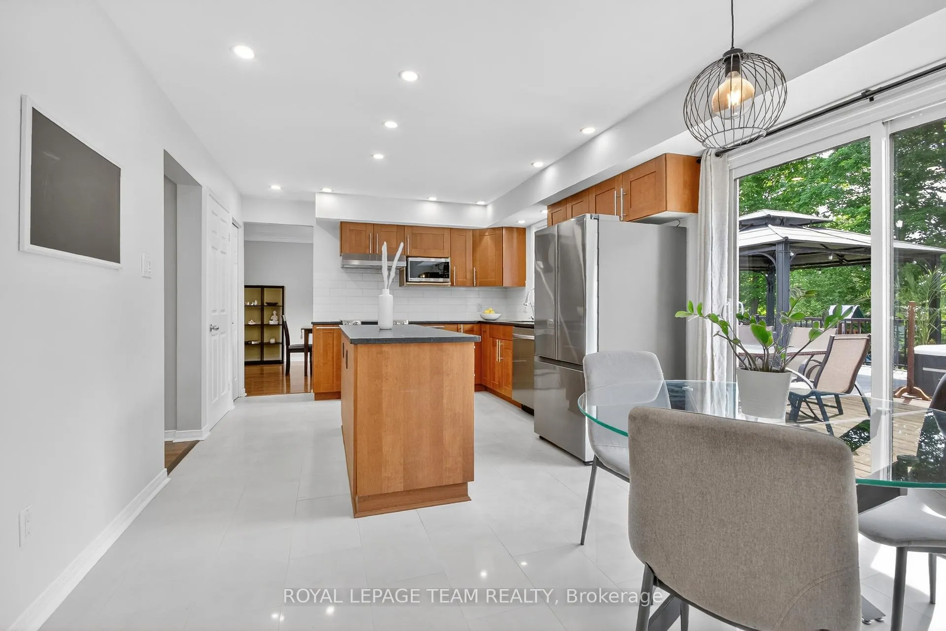 Photo 20 of 7116 Quinnfield Way, Ottawa, Greely — HOMEH