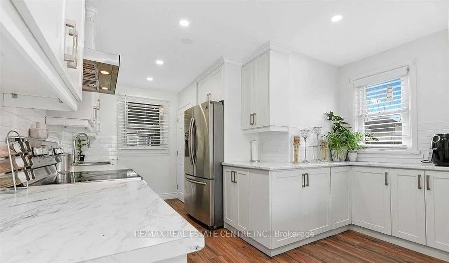 Photo 9 of 6260 Ellsworth Place, Niagara Falls, Oldfield — HOMEH
