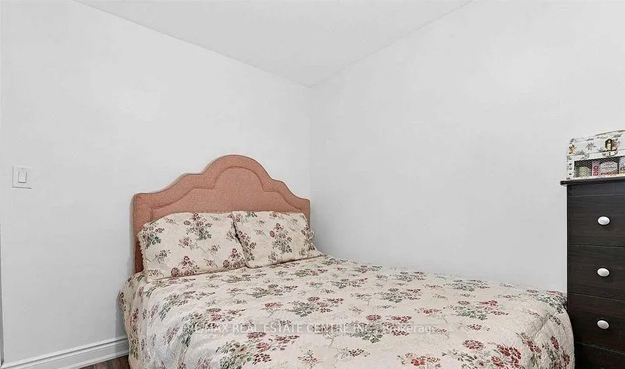 Photo 12 of 6260 Ellsworth Place, Niagara Falls, Oldfield — HOMEH