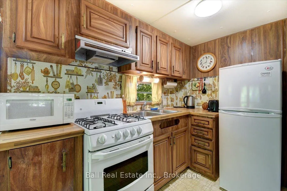 Photo 5 of 191 Lakeview Road, Bancroft, Dungannon Ward — HOMEH