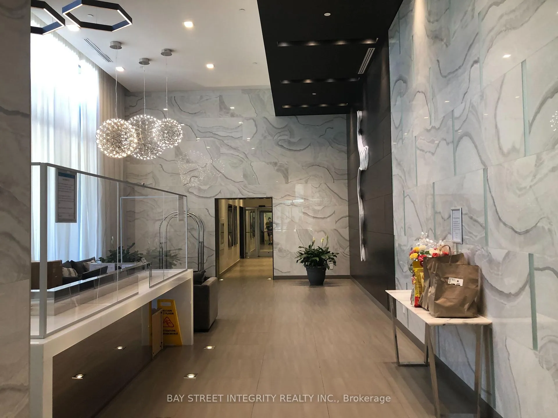 Photo 2 of Unit 2206, 5180 Yonge Street, North York, Willowdale West — HOMEH