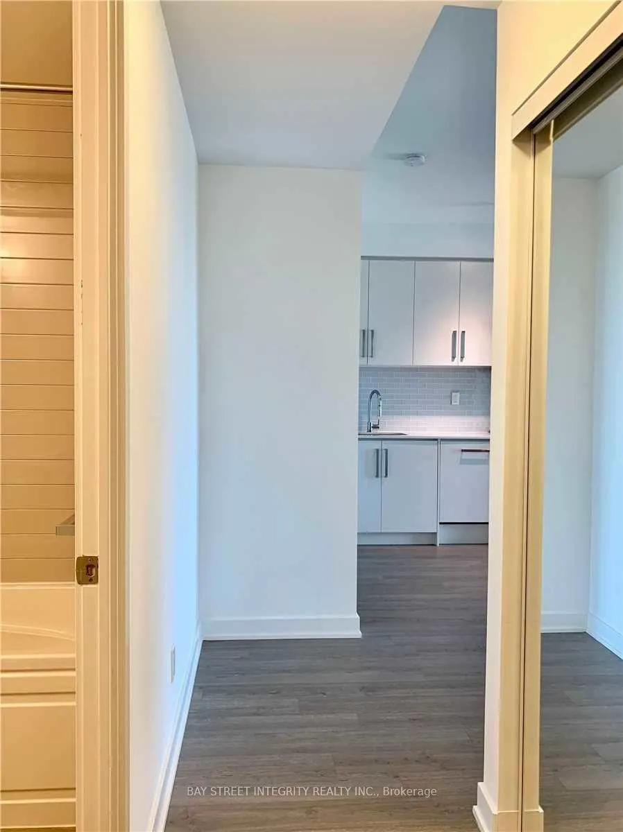 Photo 6 of Unit 2206, 5180 Yonge Street, North York, Willowdale West — HOMEH