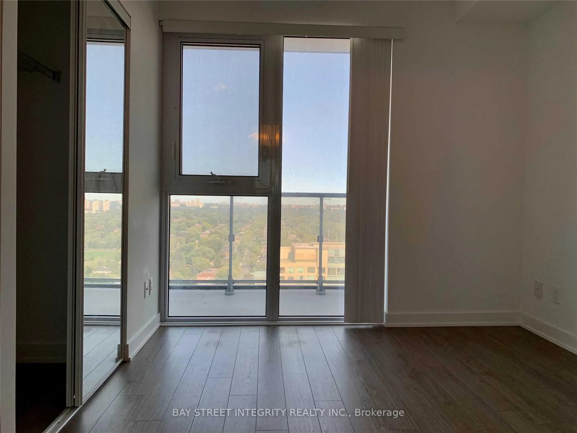 Photo 8 of Unit 2206, 5180 Yonge Street, North York, Willowdale West — HOMEH