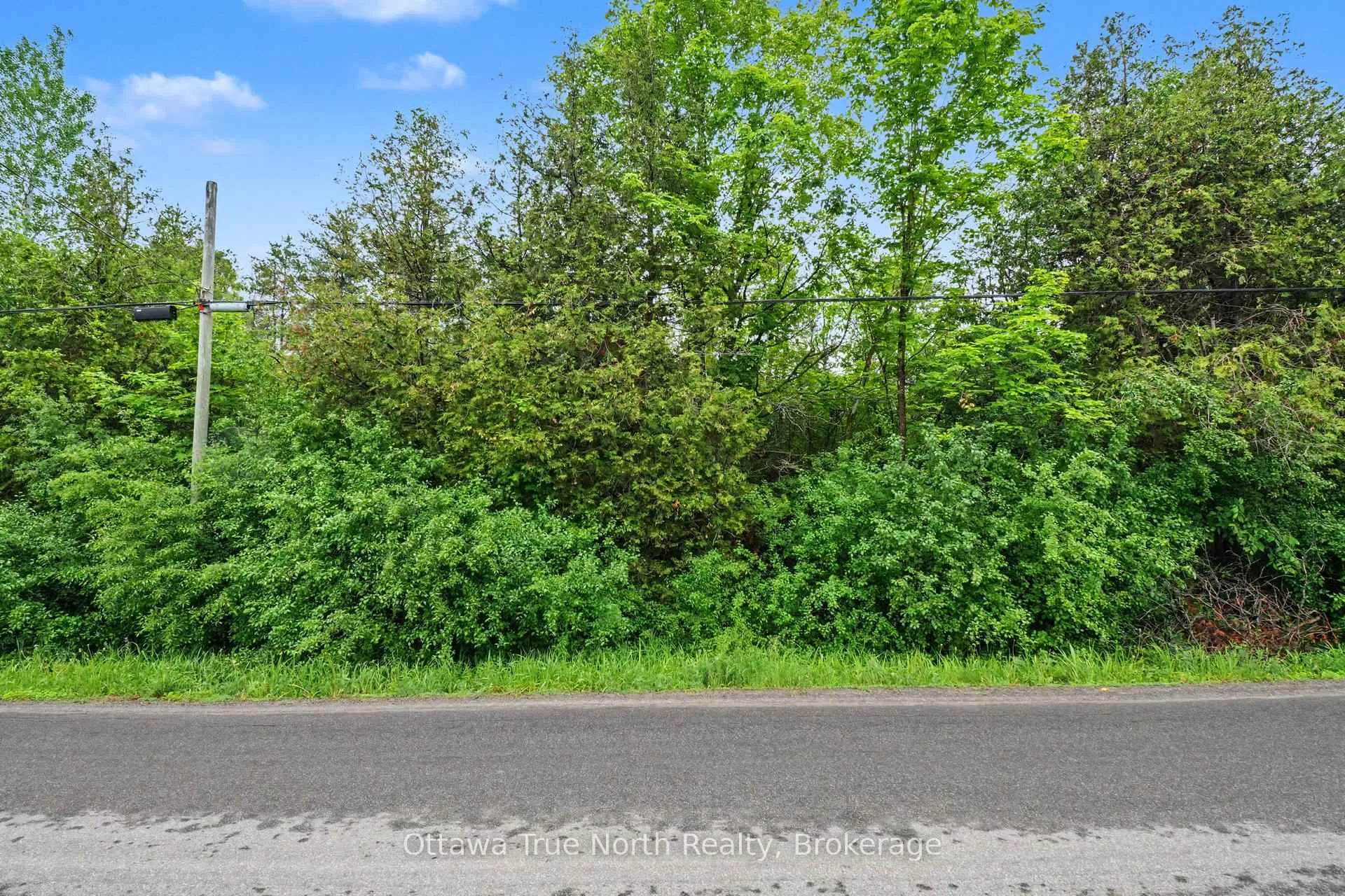 Photo 2 of 412 Scotch Line Road, North Grenville, North Grenville Twp (Kemptville South) — HOMEH