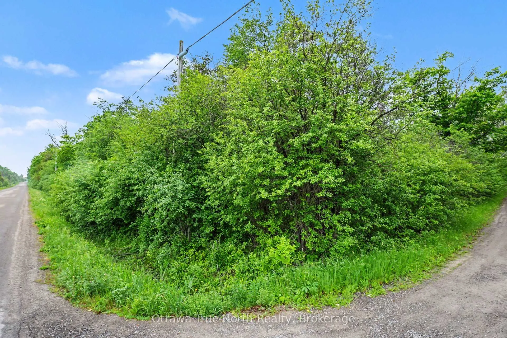 Photo 4 of 412 Scotch Line Road, North Grenville, North Grenville Twp (Kemptville South) — HOMEH