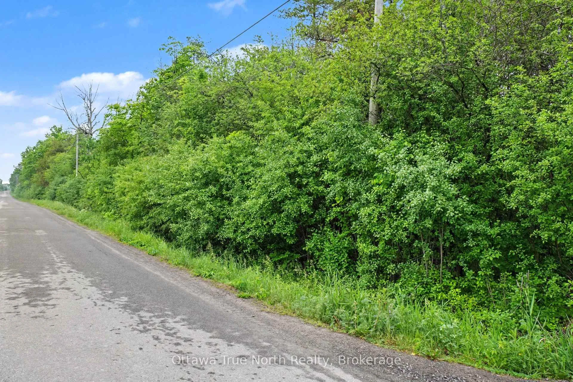 Photo 5 of 412 Scotch Line Road, North Grenville, North Grenville Twp (Kemptville South) — HOMEH