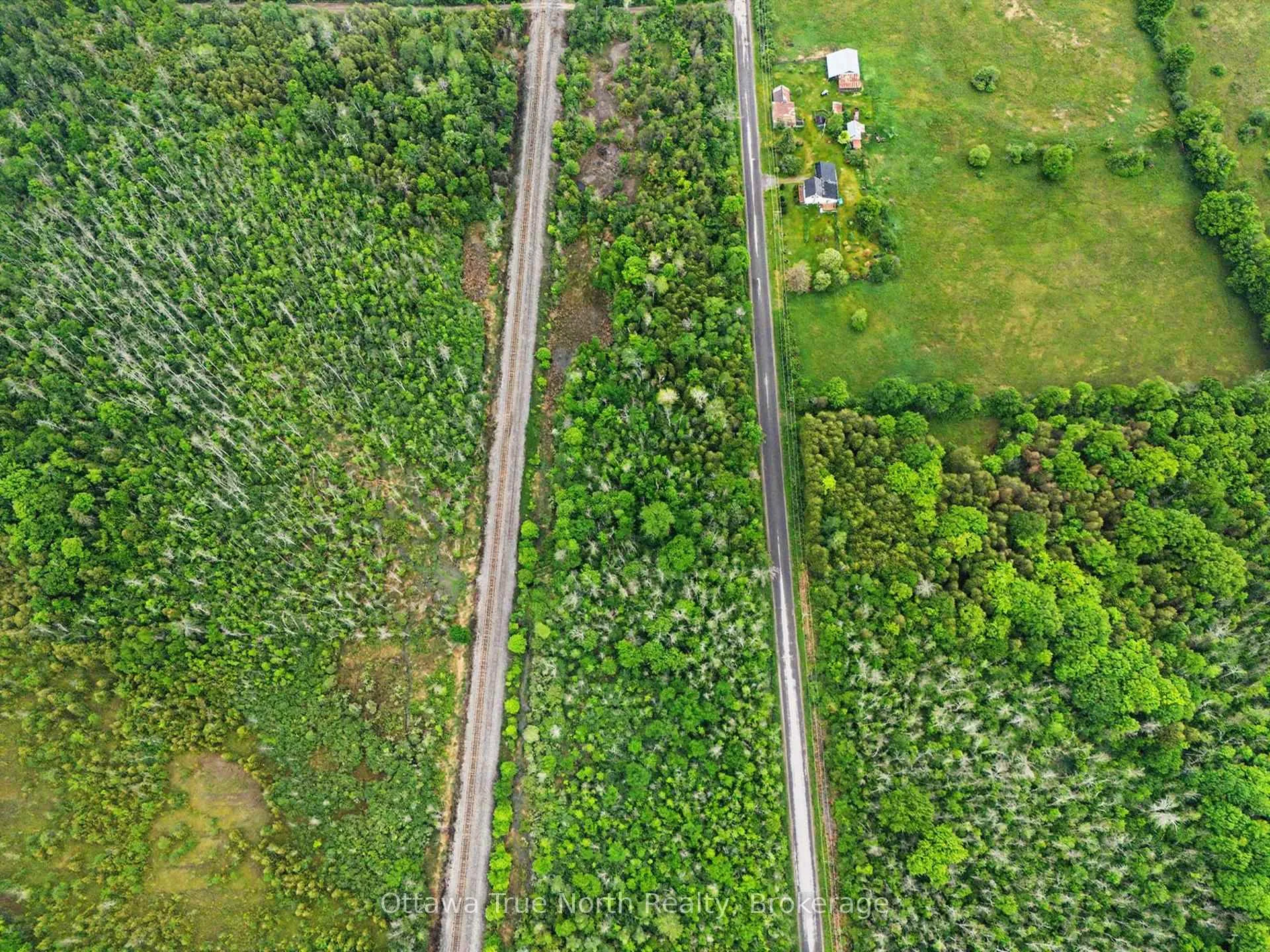 Photo 14 of 412 Scotch Line Road, North Grenville, North Grenville Twp (Kemptville South) — HOMEH