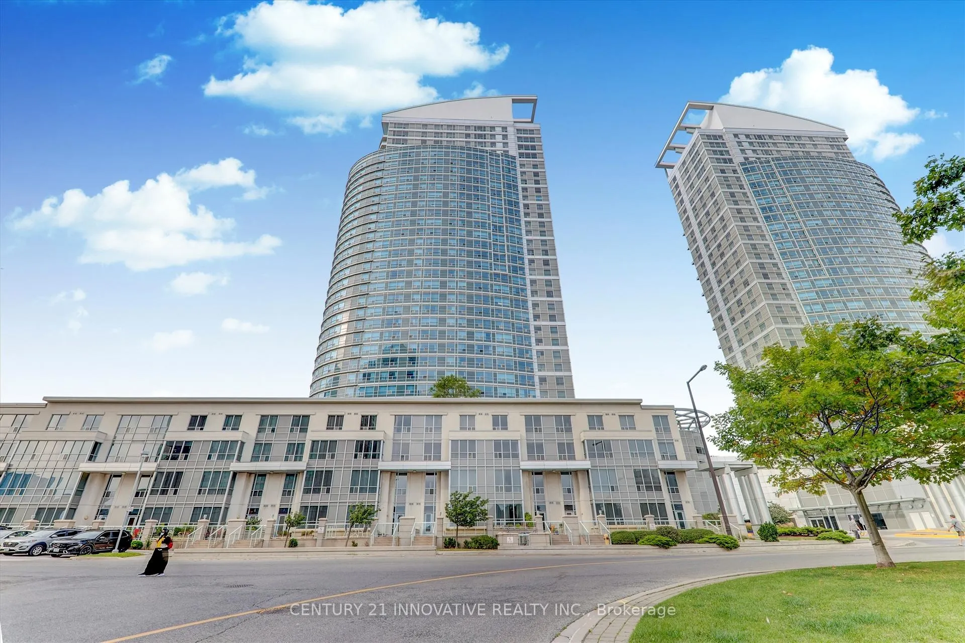 Photo 1 of Unit Th307, 36 Lee Centre Drive, Scarborough, Woburn — HOMEH