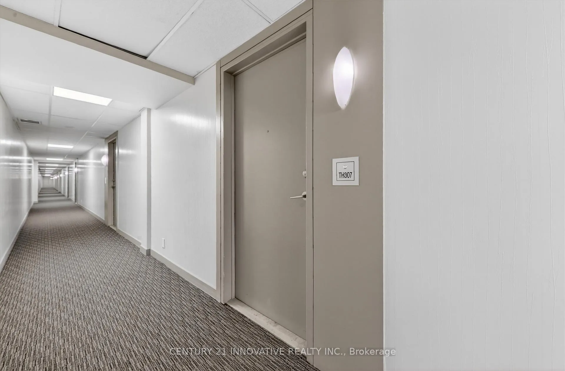 Photo 8 of Unit Th307, 36 Lee Centre Drive, Scarborough, Woburn — HOMEH