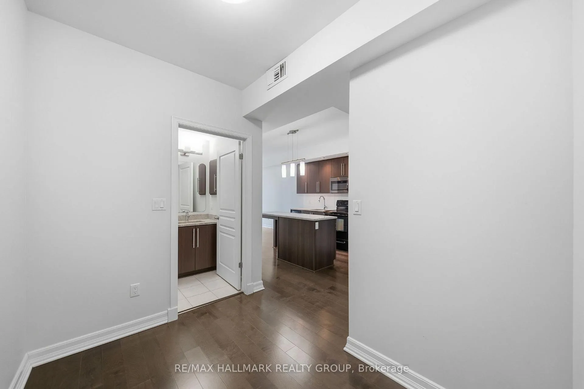 Photo 21 of Unit 807, 238 Besserer Street, Ottawa, Sandy Hill — HOMEH