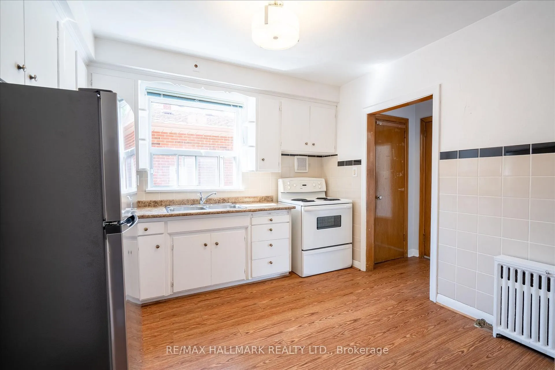 Photo 12 of 11 Priscilla Avenue, Toronto, Runnymede-Bloor West Village — HOMEH