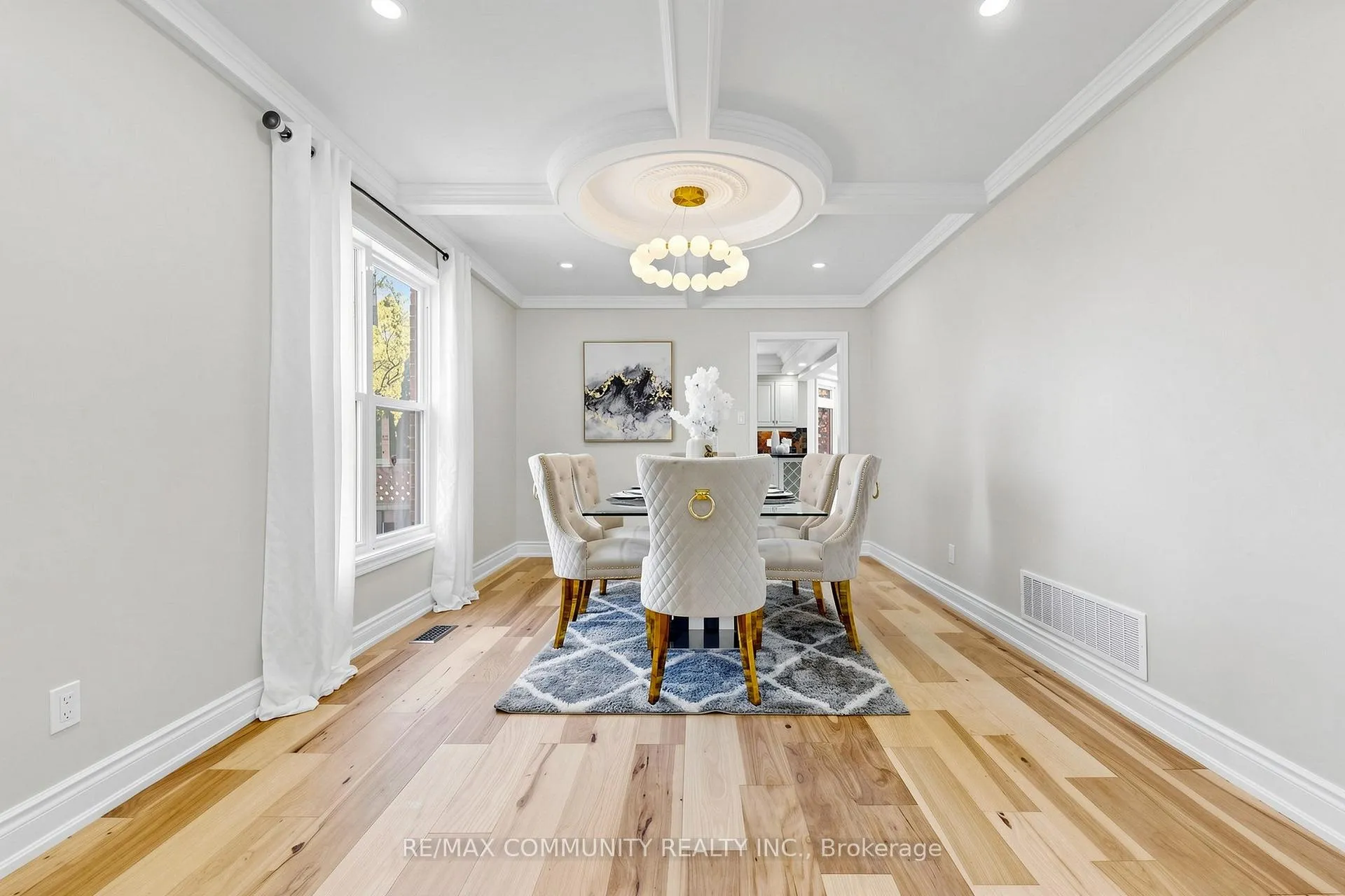 Photo 14 of 1002 Riverview Crescent, Pickering, Rougemount — HOMEH