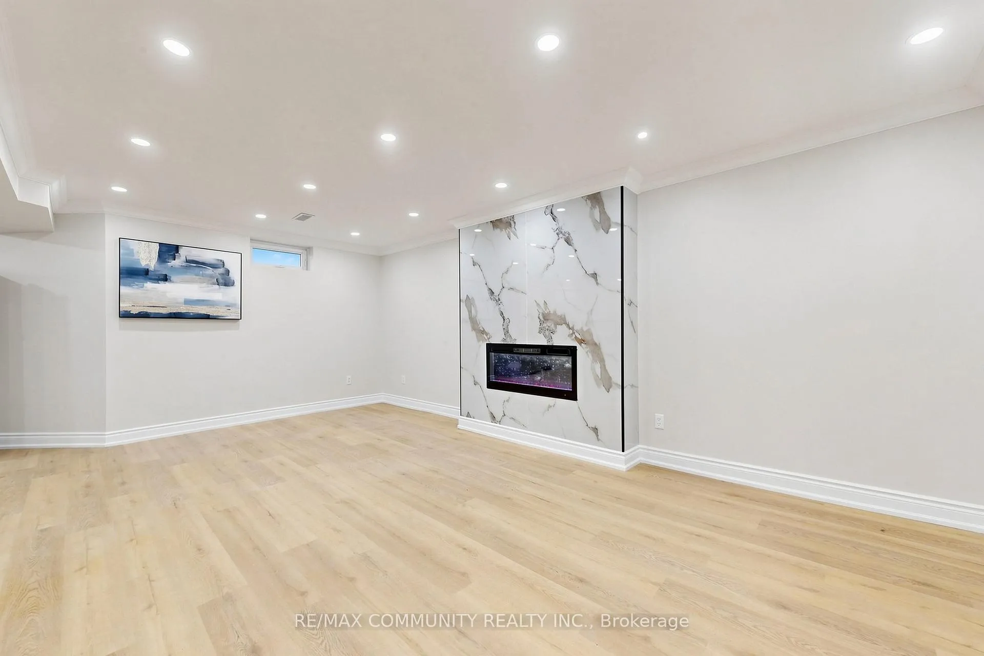 Photo 41 of 1002 Riverview Crescent, Pickering, Rougemount — HOMEH
