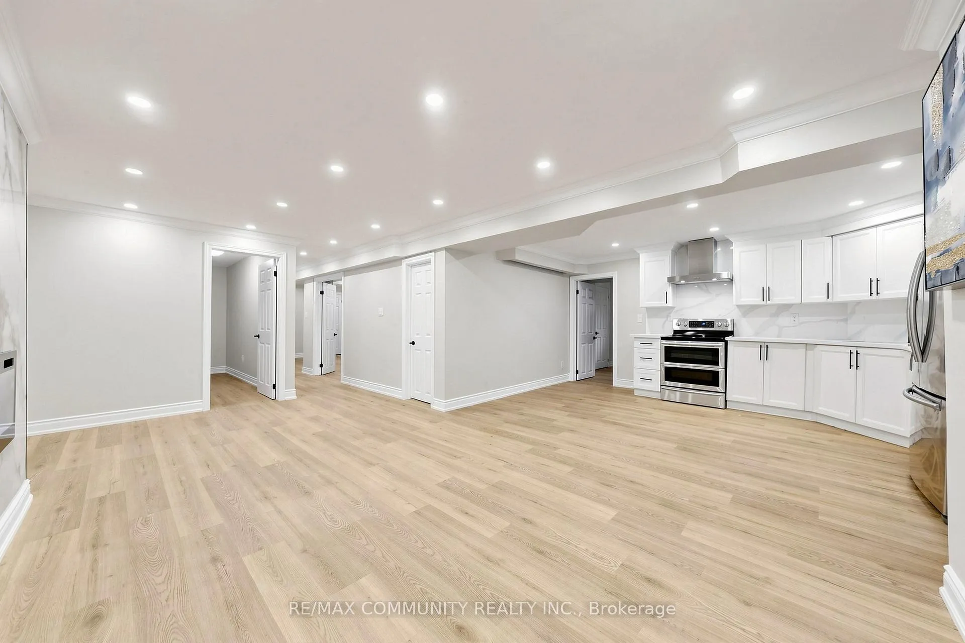 Photo 42 of 1002 Riverview Crescent, Pickering, Rougemount — HOMEH