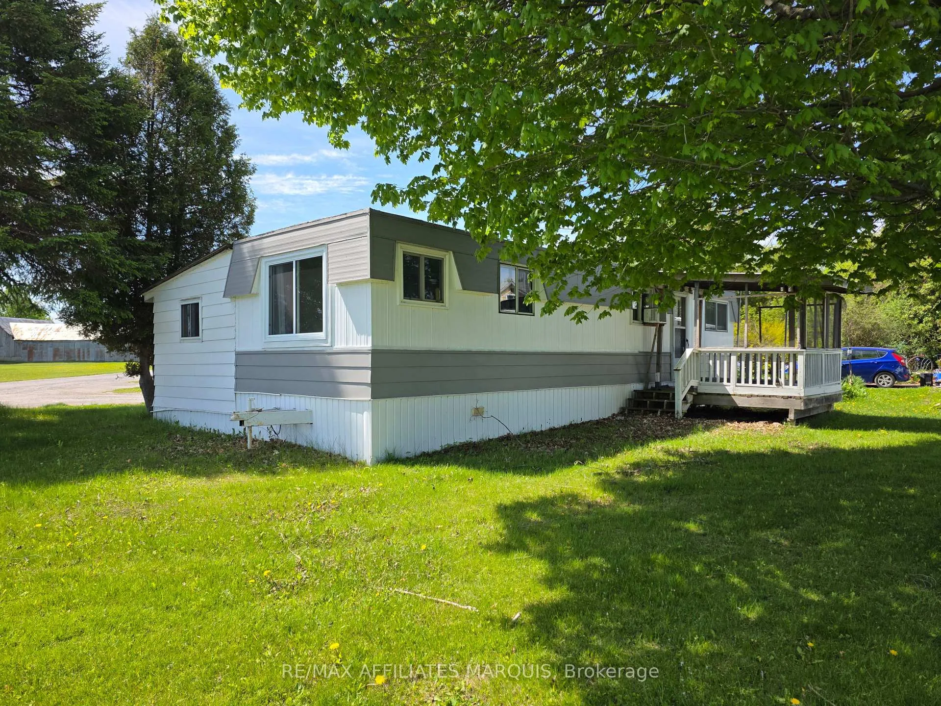 Photo 3 of 202 Jack Street, Smiths Falls — HOMEH