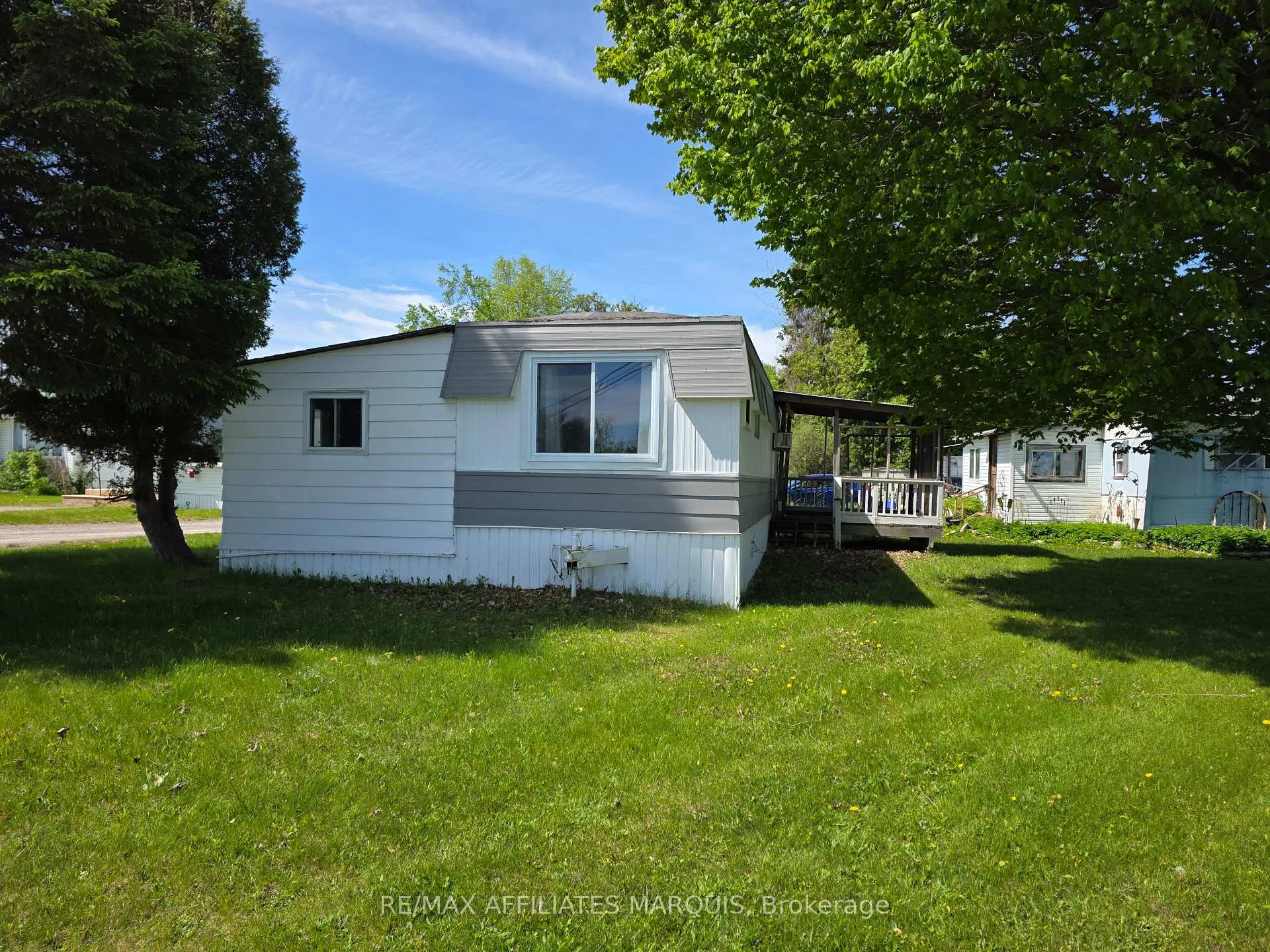 Photo 5 of 202 Jack Street, Smiths Falls — HOMEH