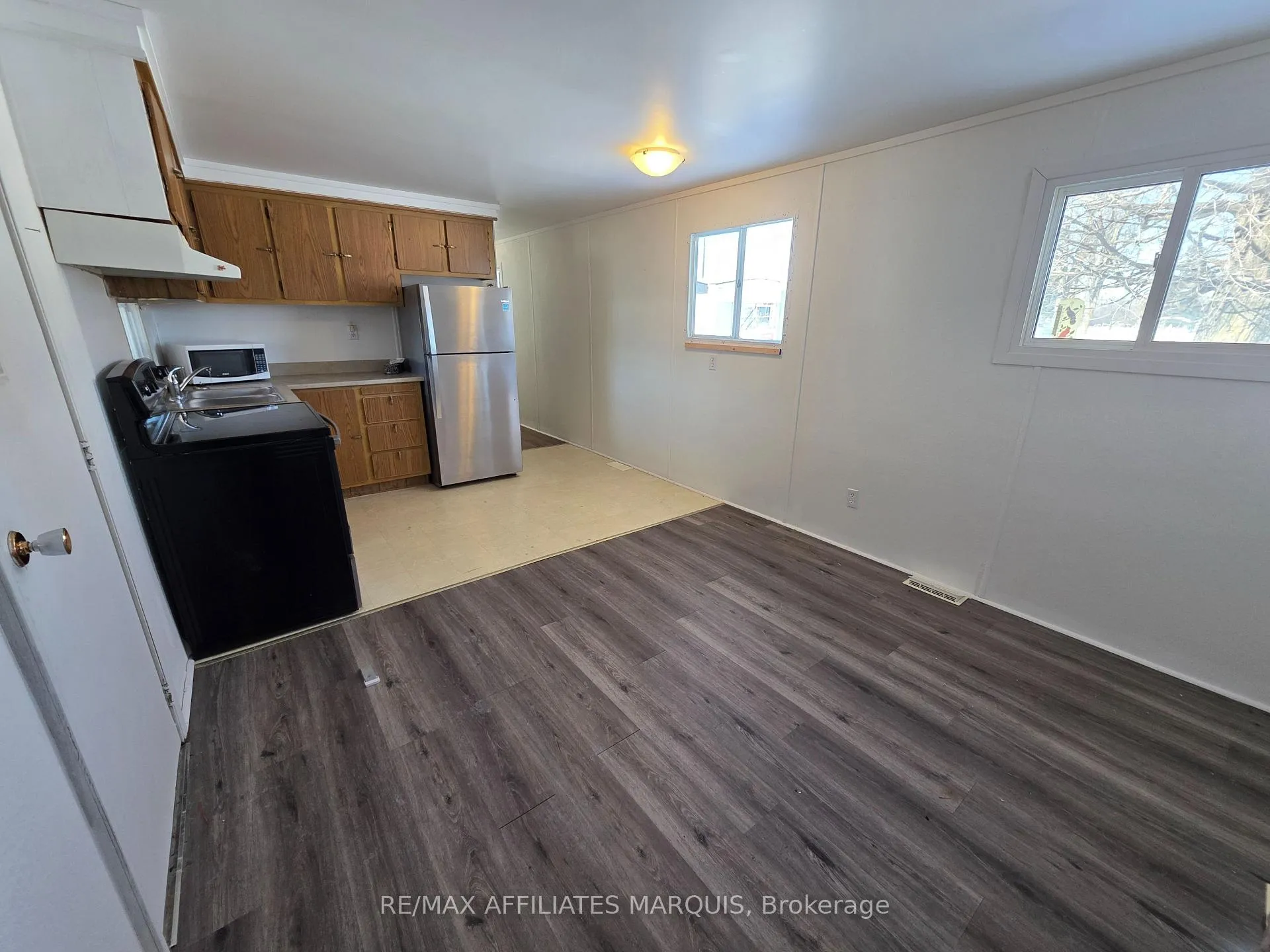 Photo 12 of 202 Jack Street, Smiths Falls — HOMEH