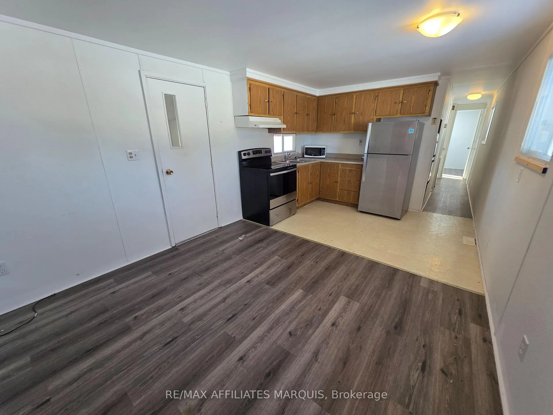 Photo 13 of 202 Jack Street, Smiths Falls — HOMEH