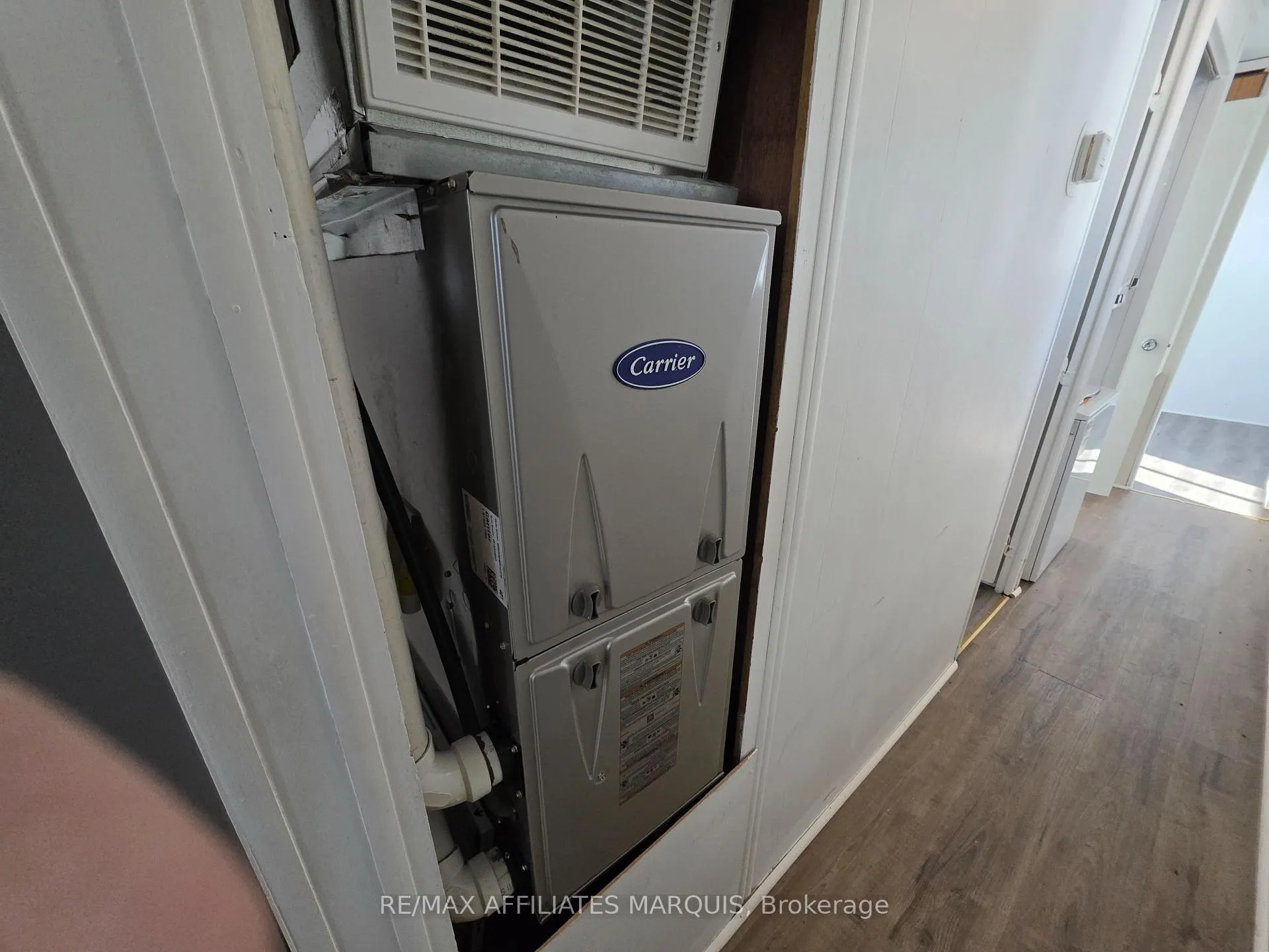 Photo 17 of 202 Jack Street, Smiths Falls — HOMEH