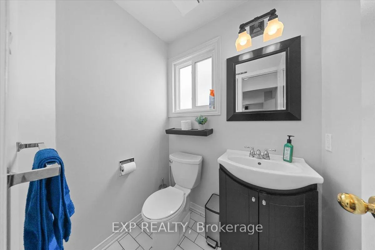 Photo 17 of 32 Flanders Street, Ottawa, Barrhaven - Cedargrove/Fraserdale — HOMEH