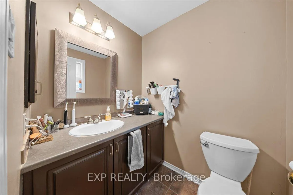 Photo 22 of 32 Flanders Street, Ottawa, Barrhaven - Cedargrove/Fraserdale — HOMEH