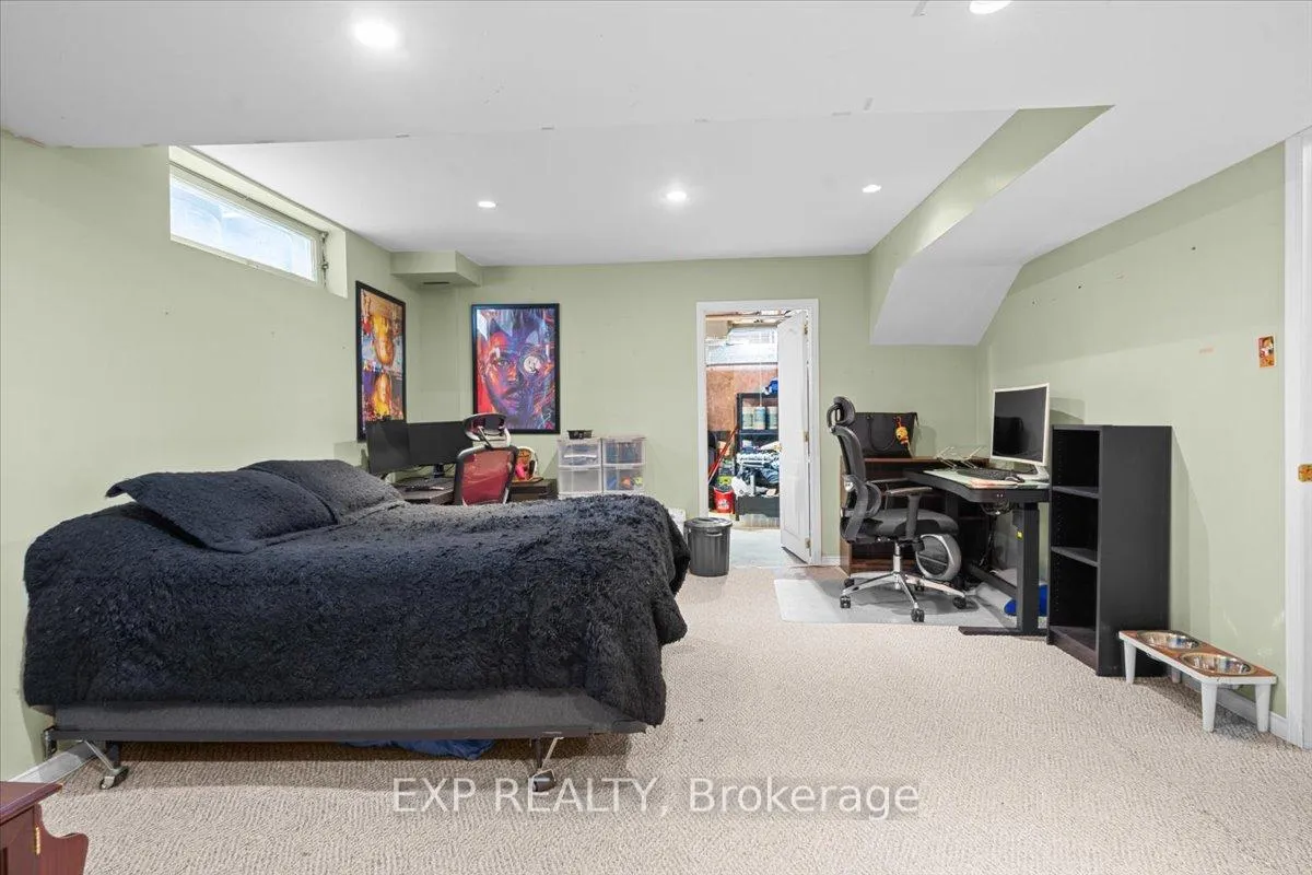 Photo 31 of 32 Flanders Street, Ottawa, Barrhaven - Cedargrove/Fraserdale — HOMEH