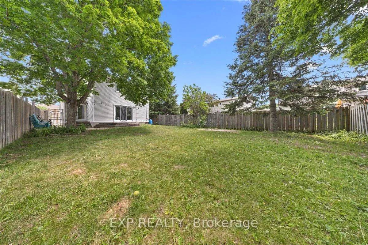 Photo 33 of 32 Flanders Street, Ottawa, Barrhaven - Cedargrove/Fraserdale — HOMEH