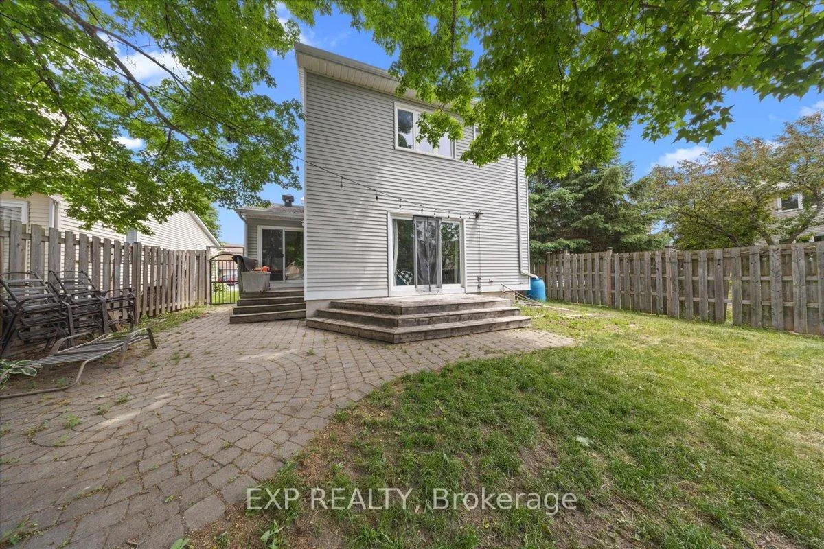 Photo 36 of 32 Flanders Street, Ottawa, Barrhaven - Cedargrove/Fraserdale — HOMEH