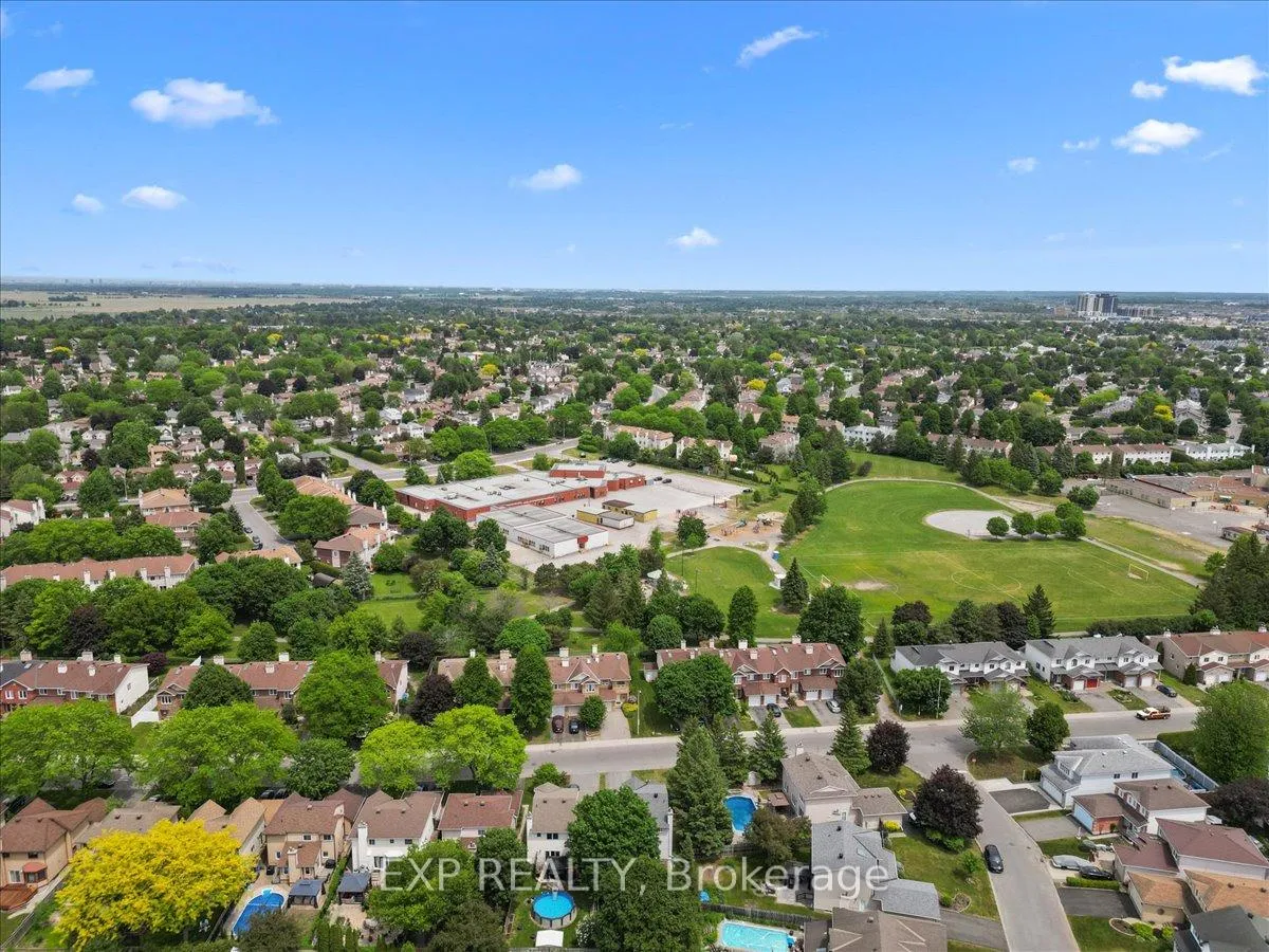 Photo 39 of 32 Flanders Street, Ottawa, Barrhaven - Cedargrove/Fraserdale — HOMEH