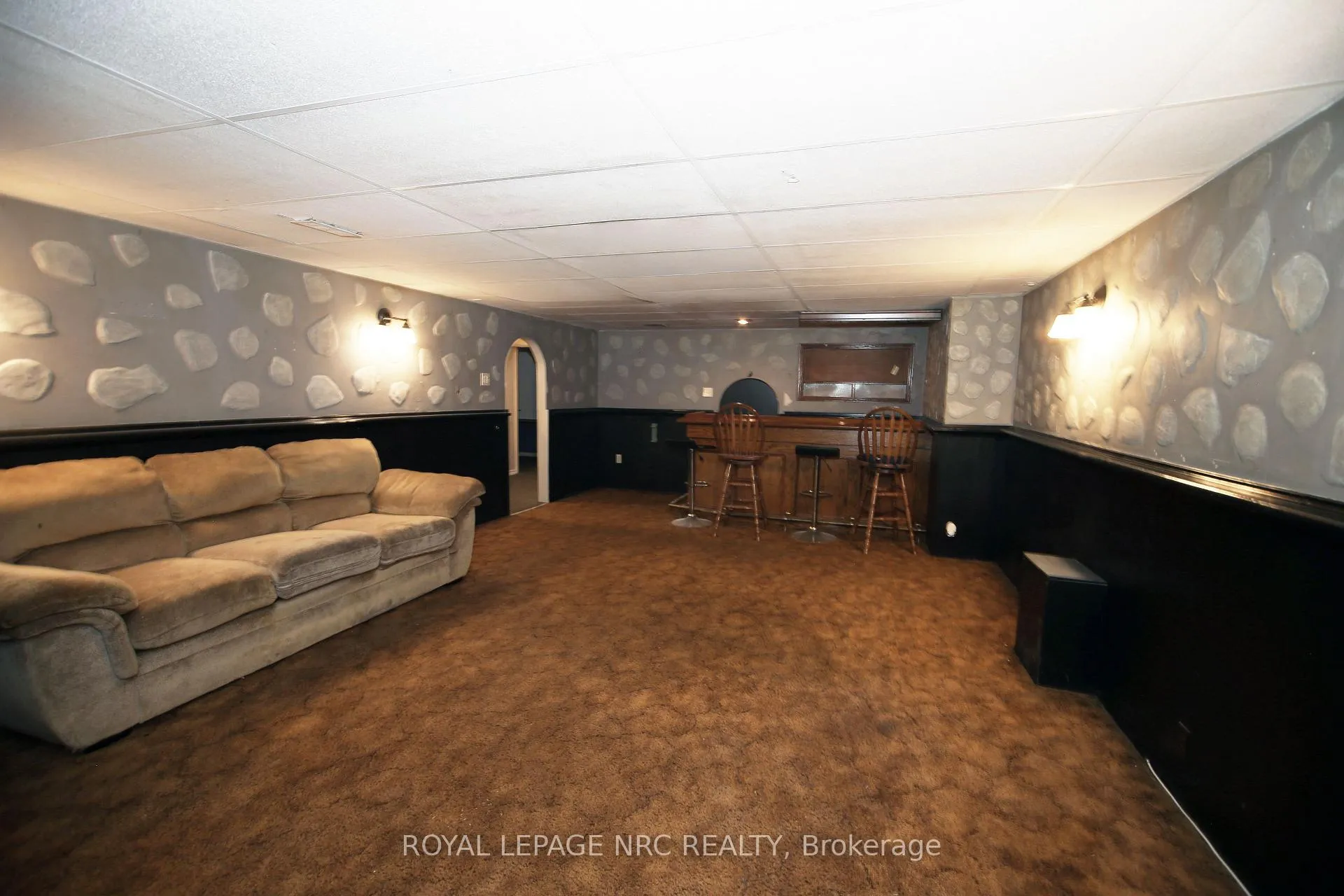 Photo 35 of 8025 Thorton Street, Niagara Falls, Ascot — HOMEH