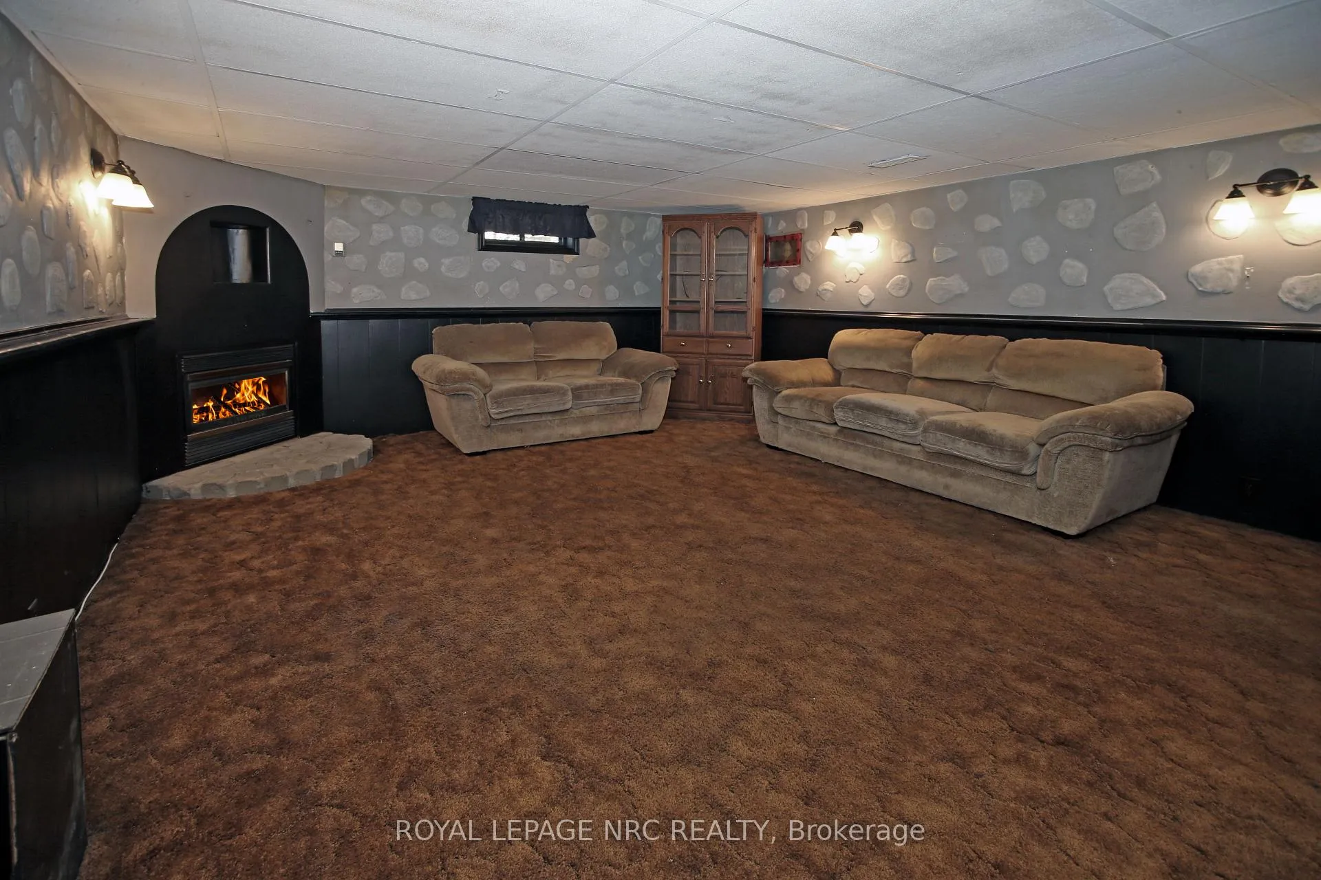 Photo 36 of 8025 Thorton Street, Niagara Falls, Ascot — HOMEH