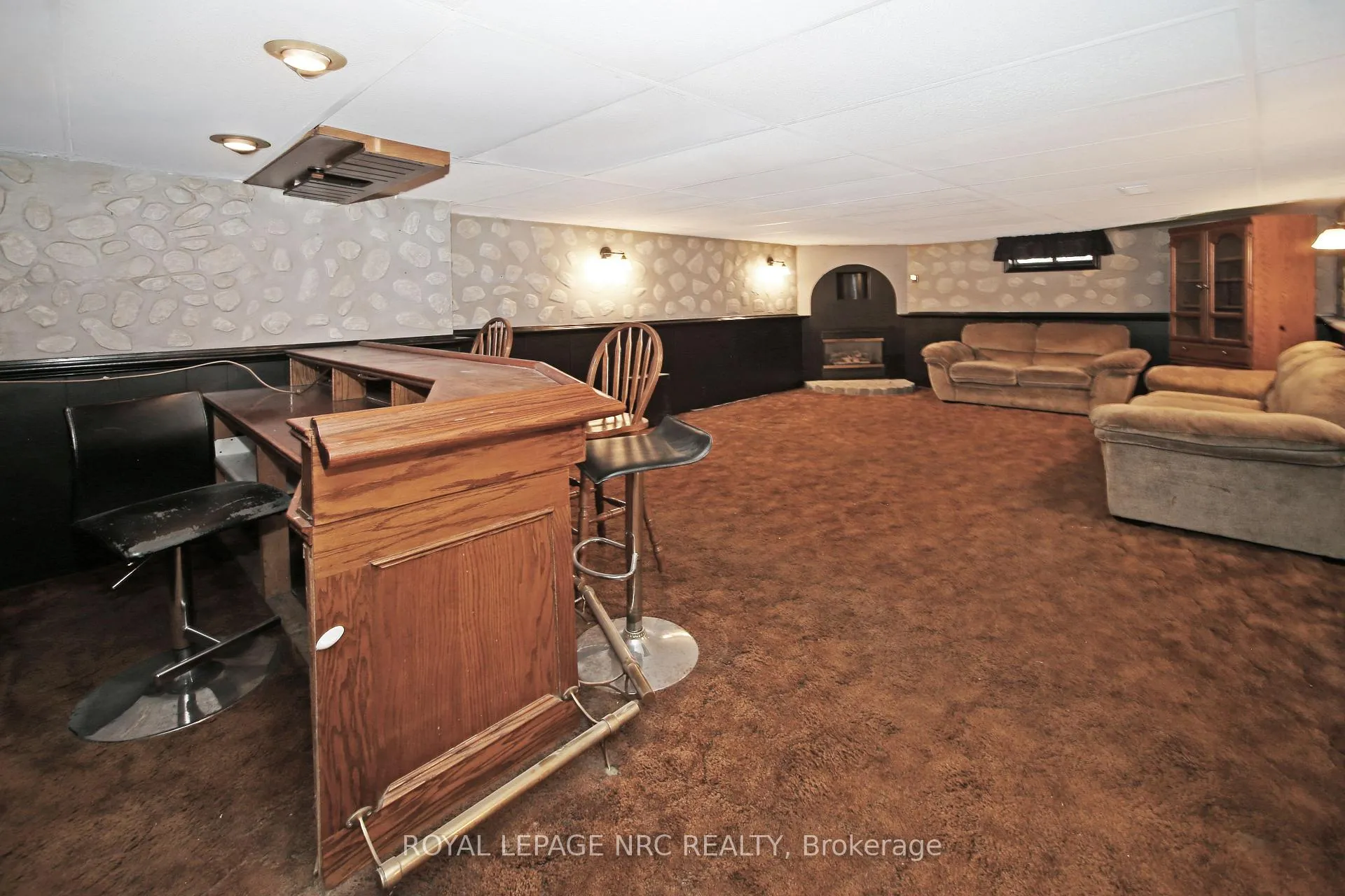 Photo 40 of 8025 Thorton Street, Niagara Falls, Ascot — HOMEH