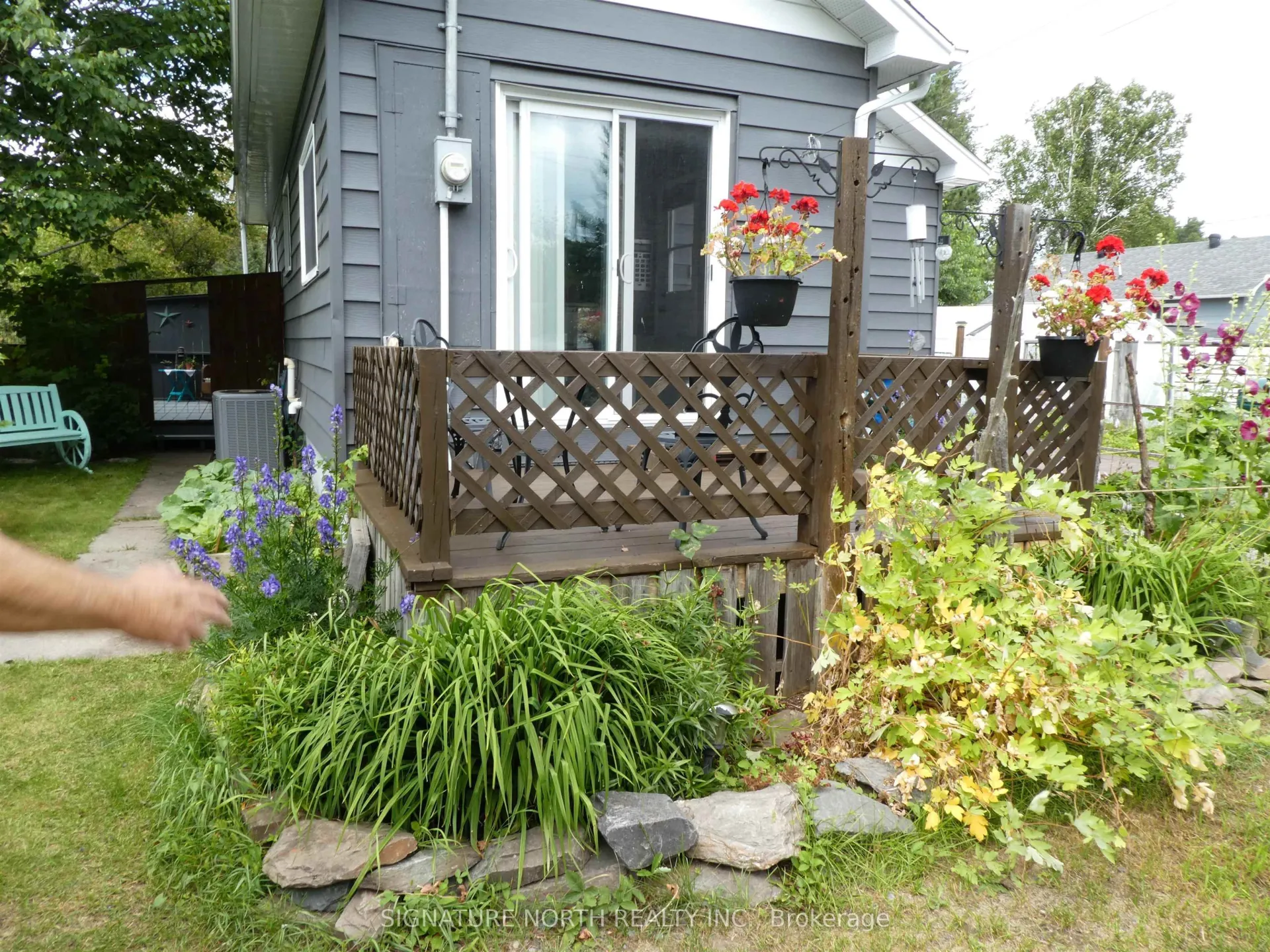 Photo 2 of 337 Garnet Drive, Greenstone — HOMEH