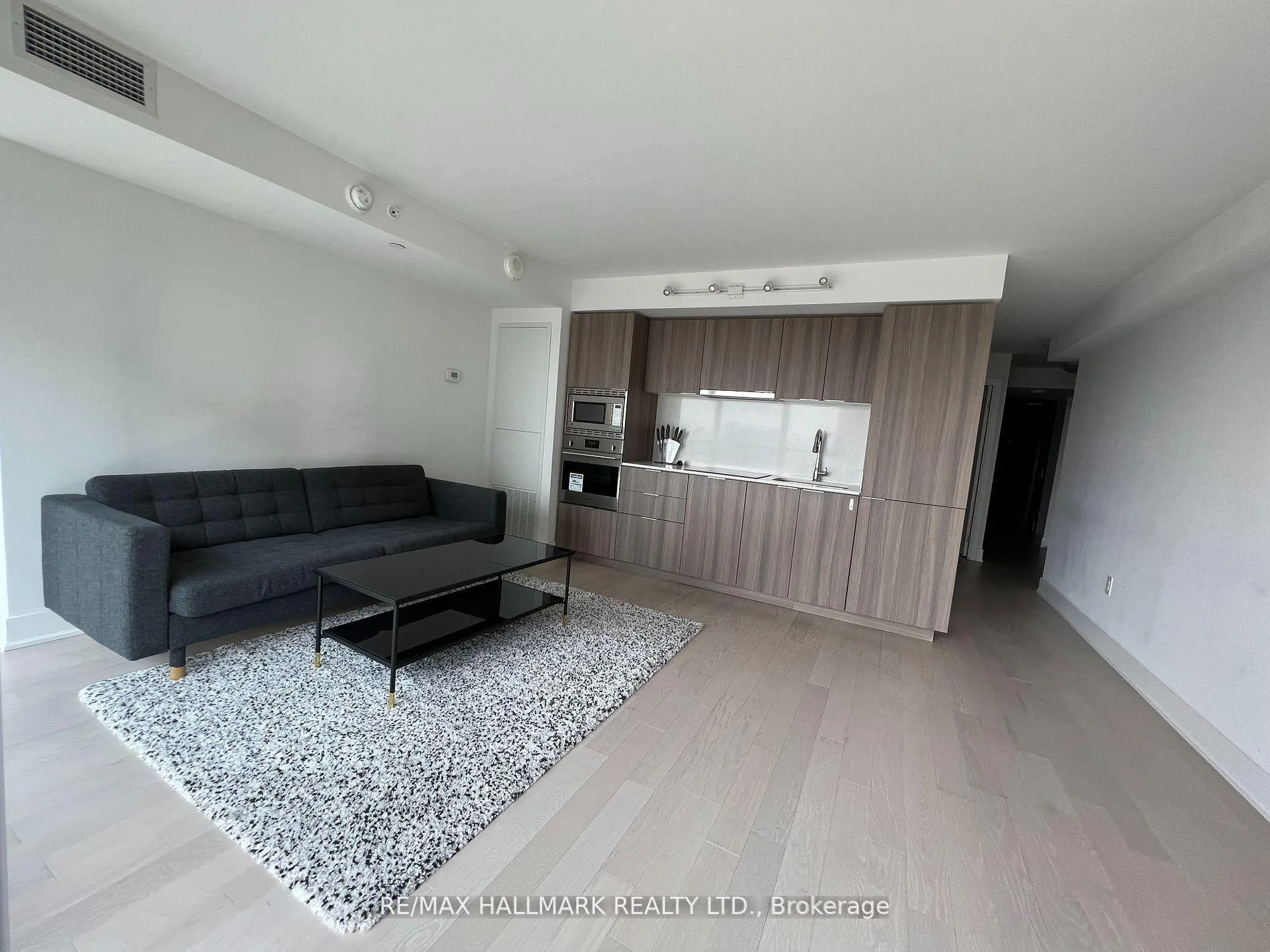 Photo 4 of Unit 1715, 955 Bay Street, Toronto, Bay Street Corridor — HOMEH