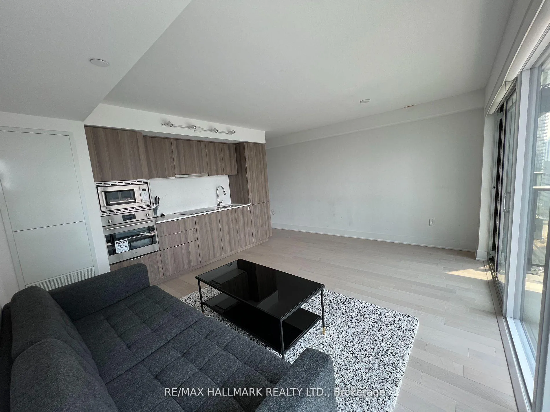 Photo 8 of Unit 1715, 955 Bay Street, Toronto, Bay Street Corridor — HOMEH