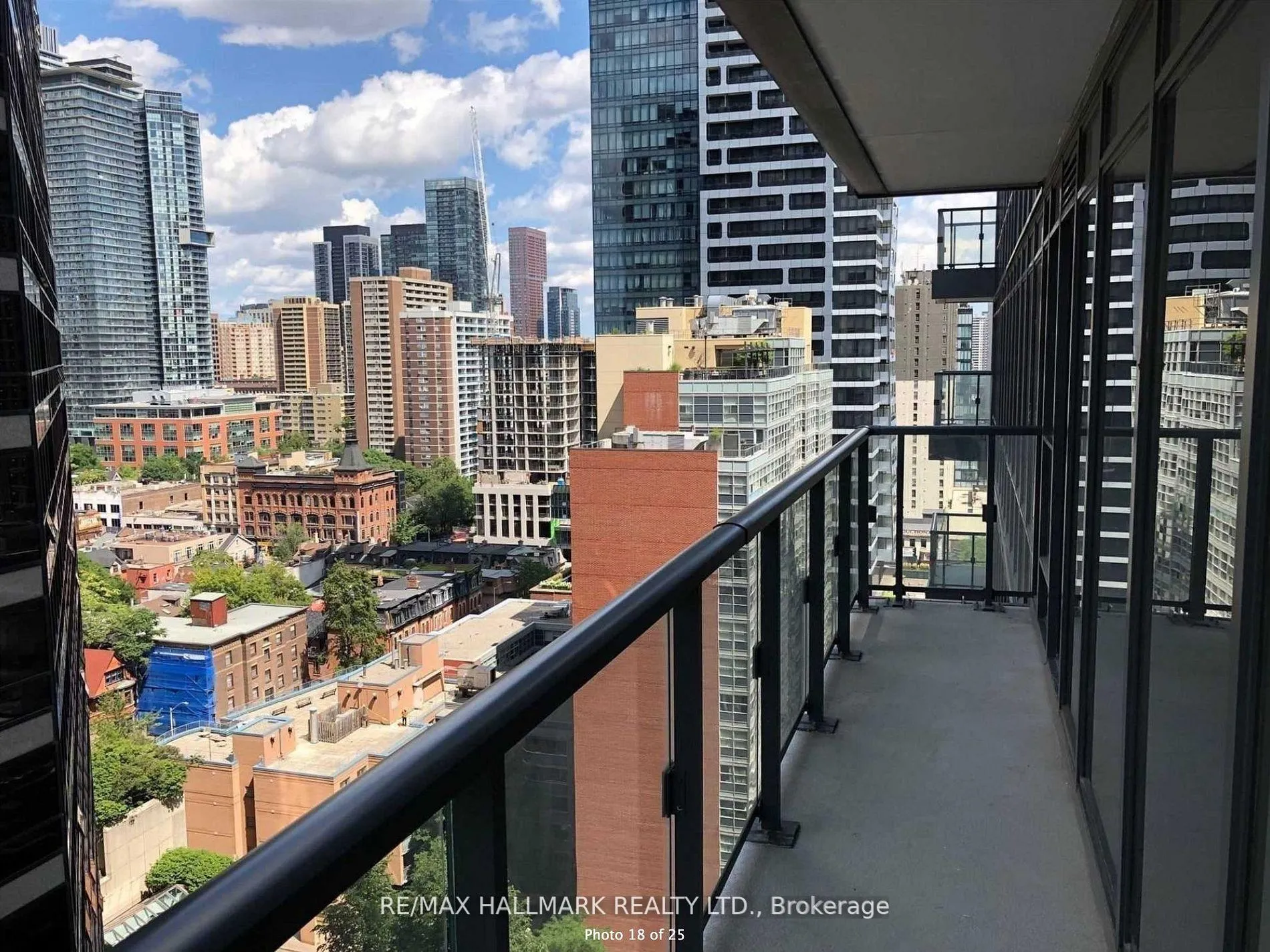 Photo 10 of Unit 1715, 955 Bay Street, Toronto, Bay Street Corridor — HOMEH