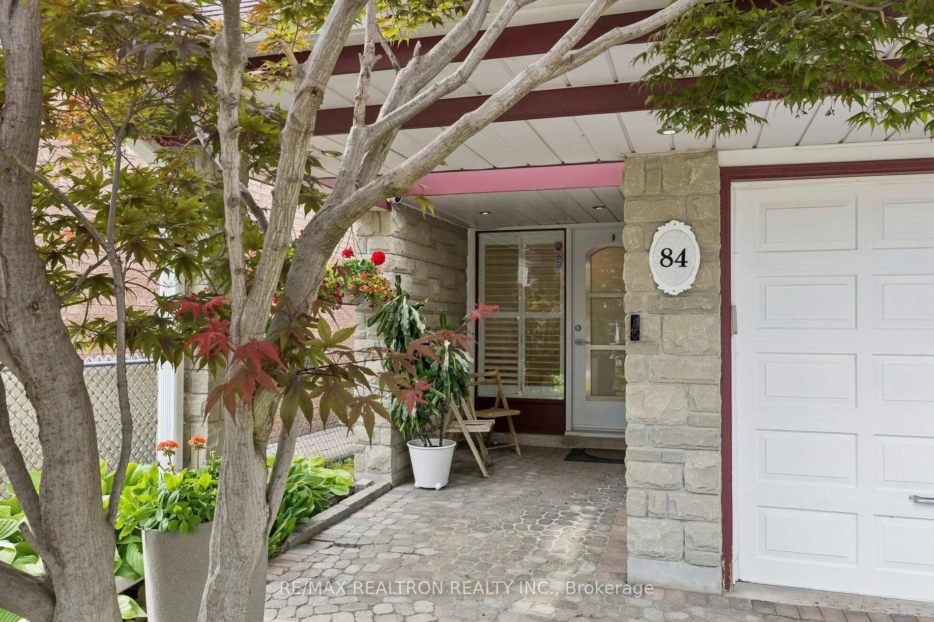 Photo 2 of 84 Connaught Avenue, North York, Newtonbrook West — HOMEH