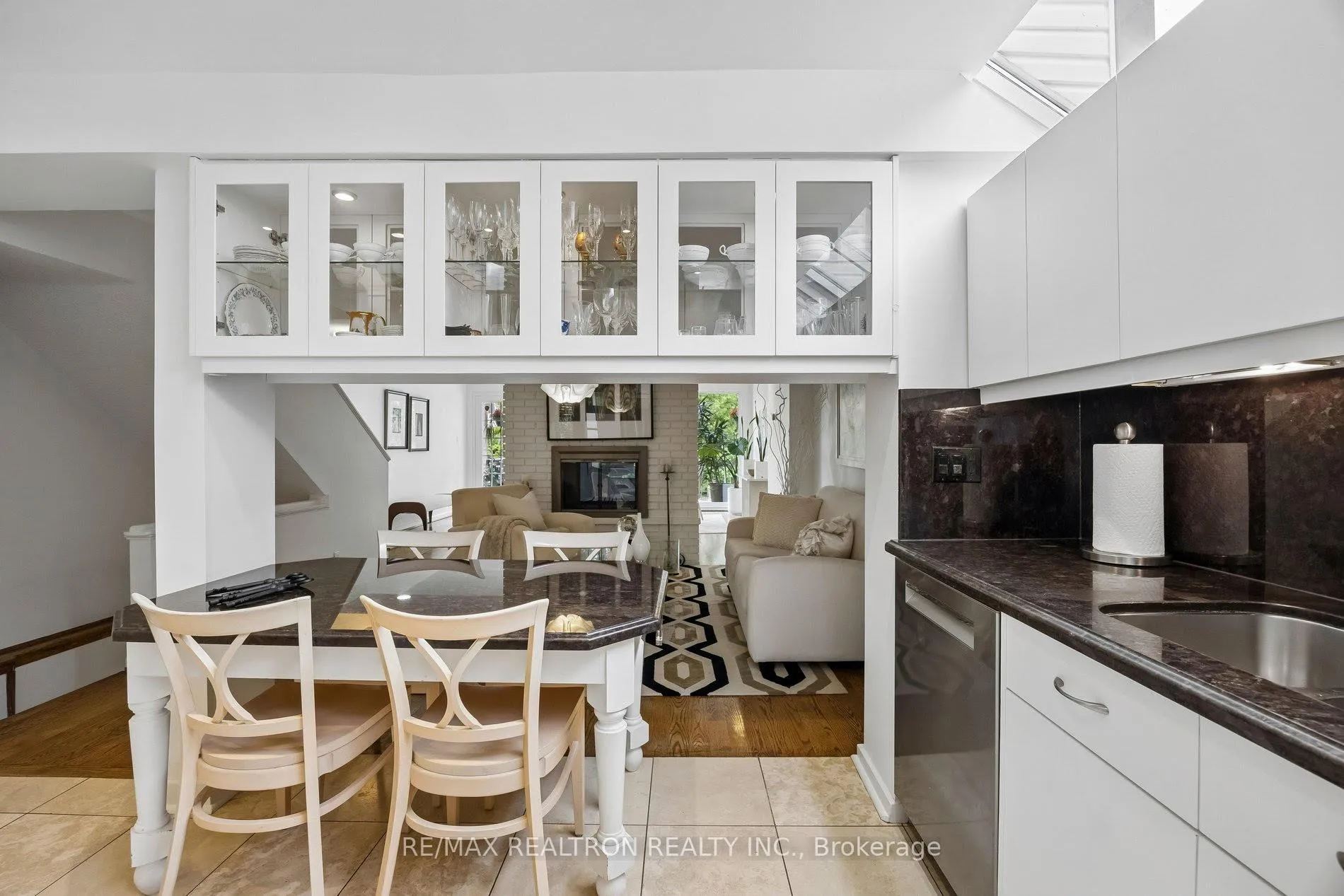 Photo 6 of 84 Connaught Avenue, North York, Newtonbrook West — HOMEH