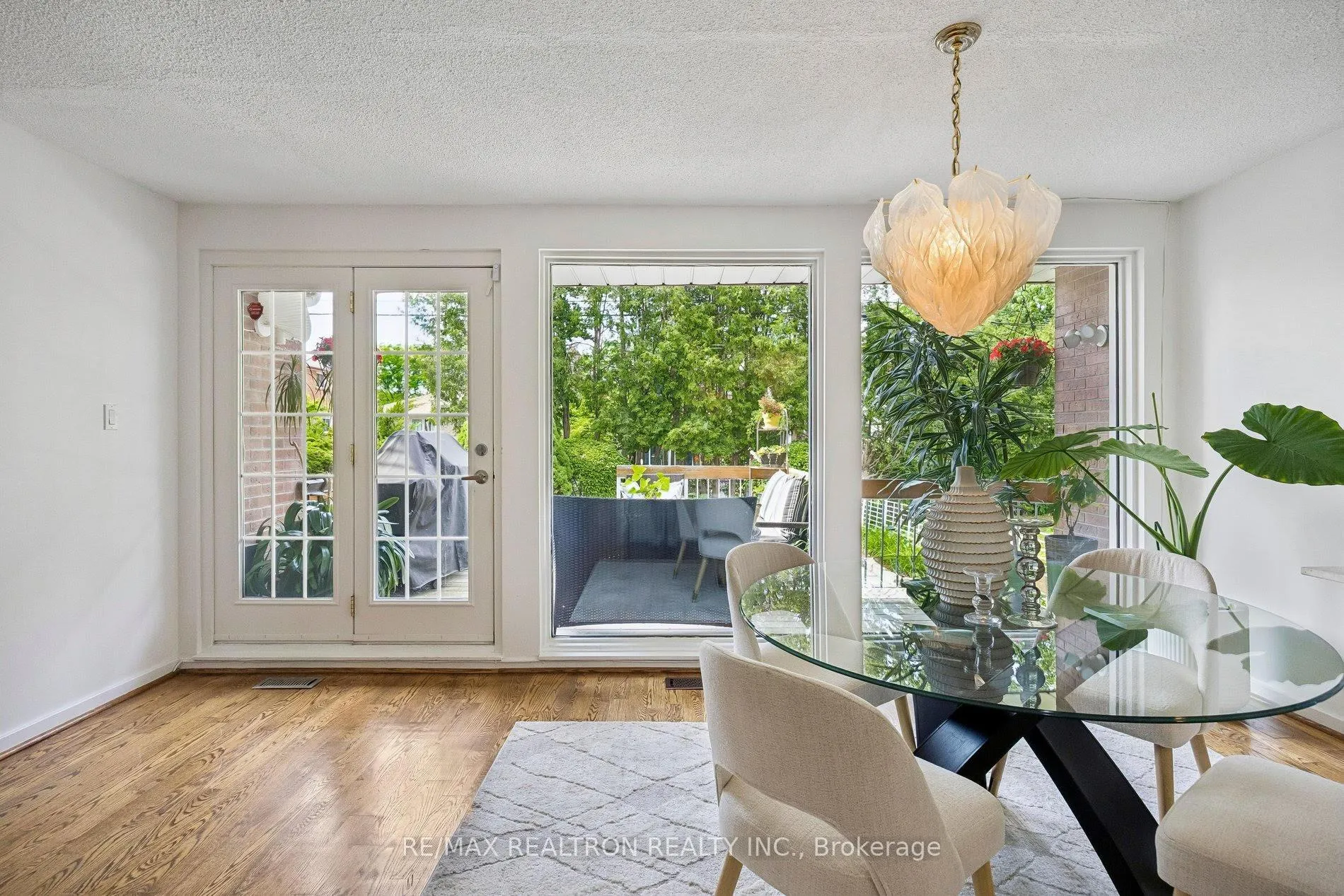 Photo 19 of 84 Connaught Avenue, North York, Newtonbrook West — HOMEH