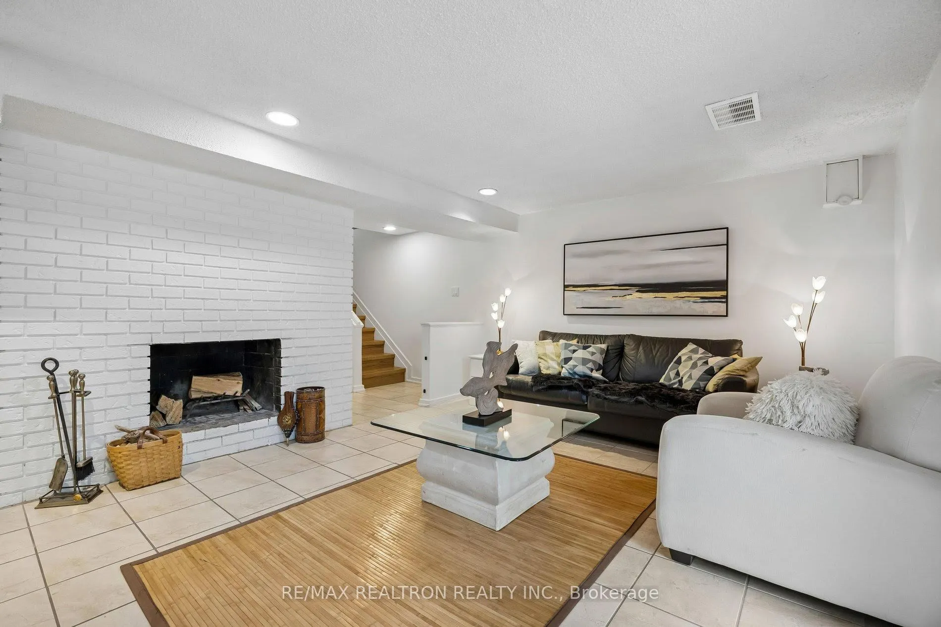Photo 39 of 84 Connaught Avenue, North York, Newtonbrook West — HOMEH