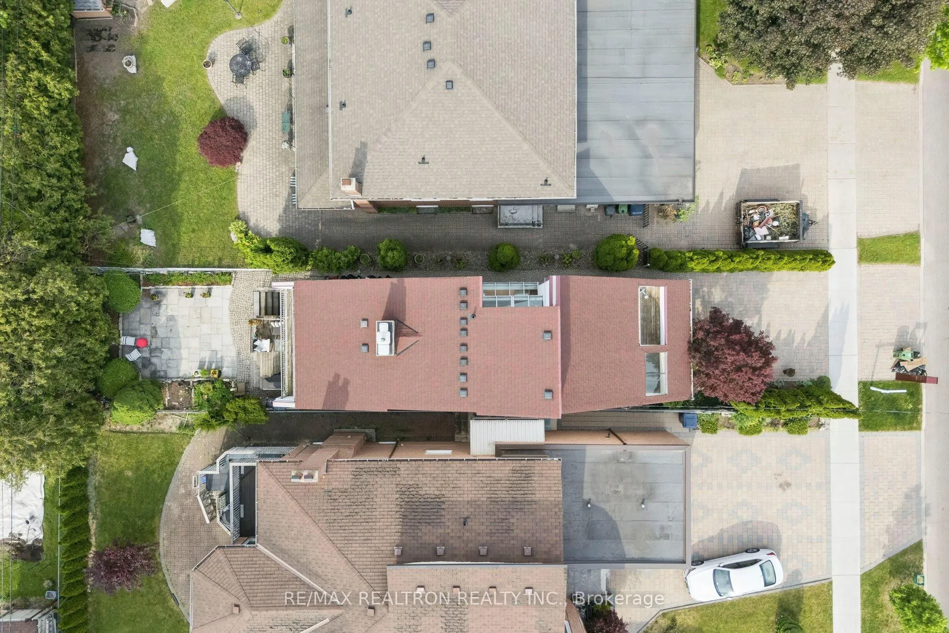 Photo 48 of 84 Connaught Avenue, North York, Newtonbrook West — HOMEH