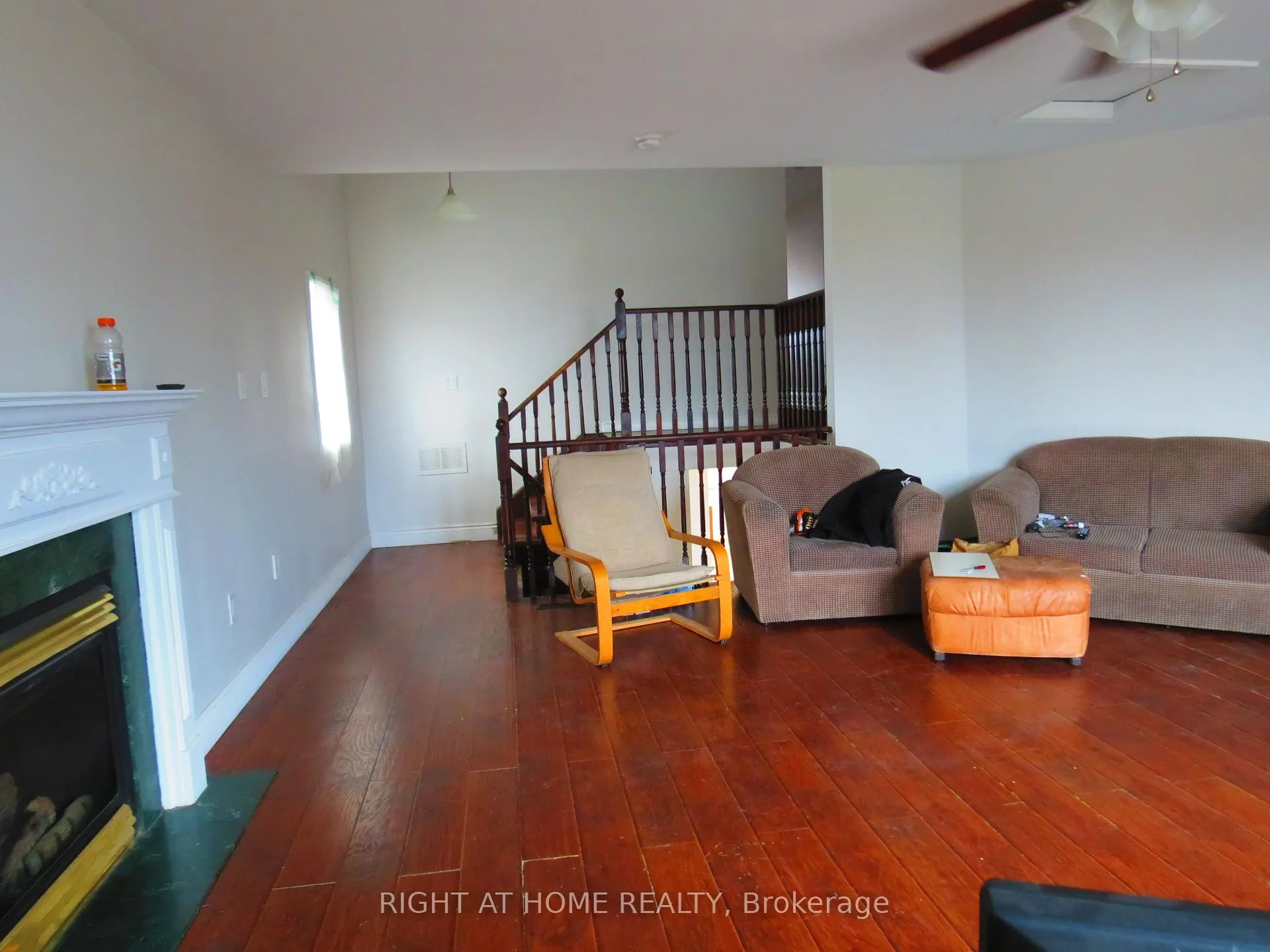 Photo 11 of 302 Stanley Street, Barrie, East Bayfield — HOMEH