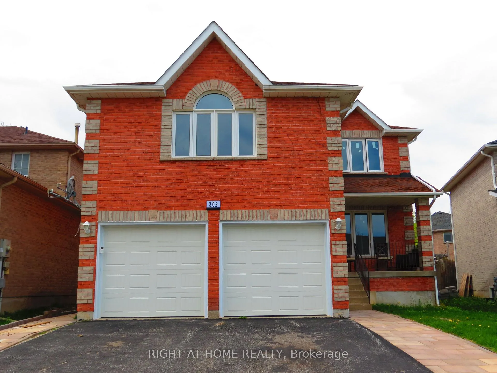 Photo 25 of 302 Stanley Street, Barrie, East Bayfield — HOMEH